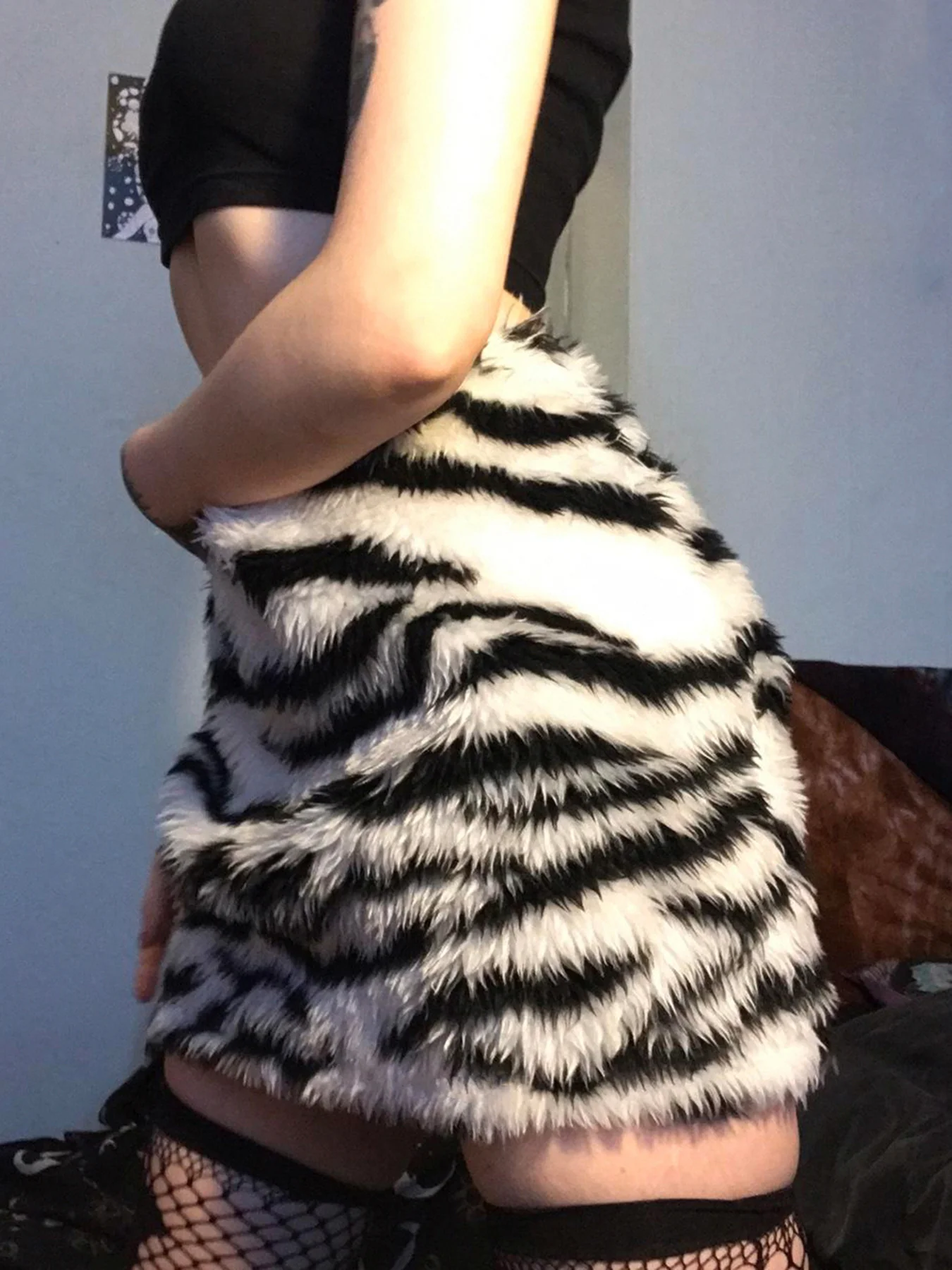 Black Animal Print Fur Skirt - Image 2