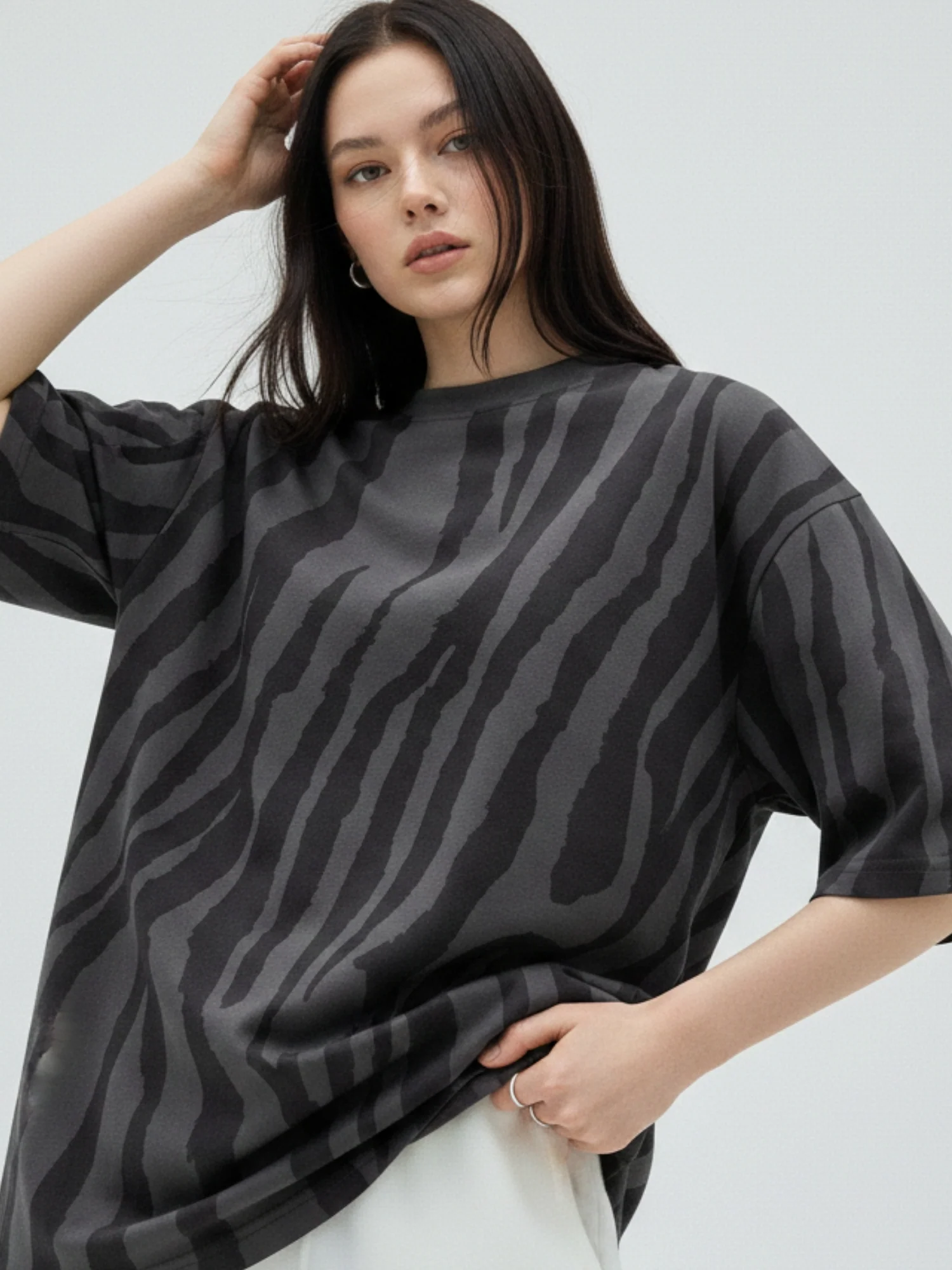 Black Animal Print Oversized T-Shirt - Image 3