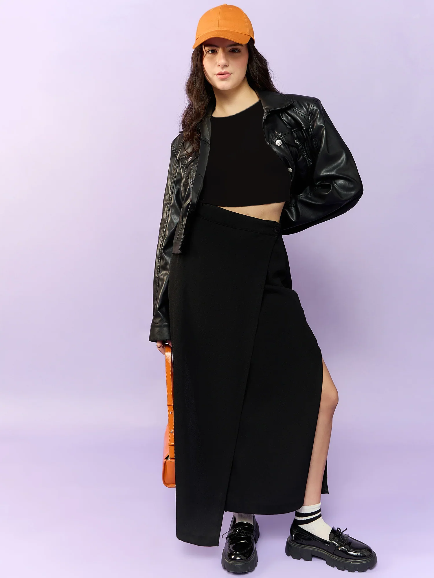 Black Basic Fitted Crop Top - Image 2