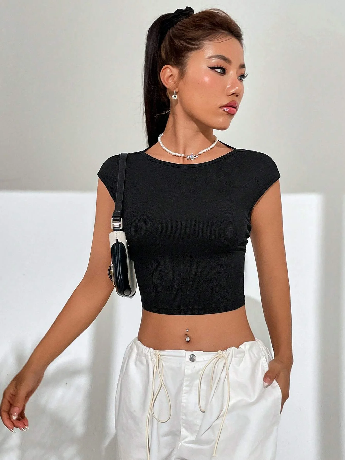 Black Cap Sleeved Backless Top - Image 2