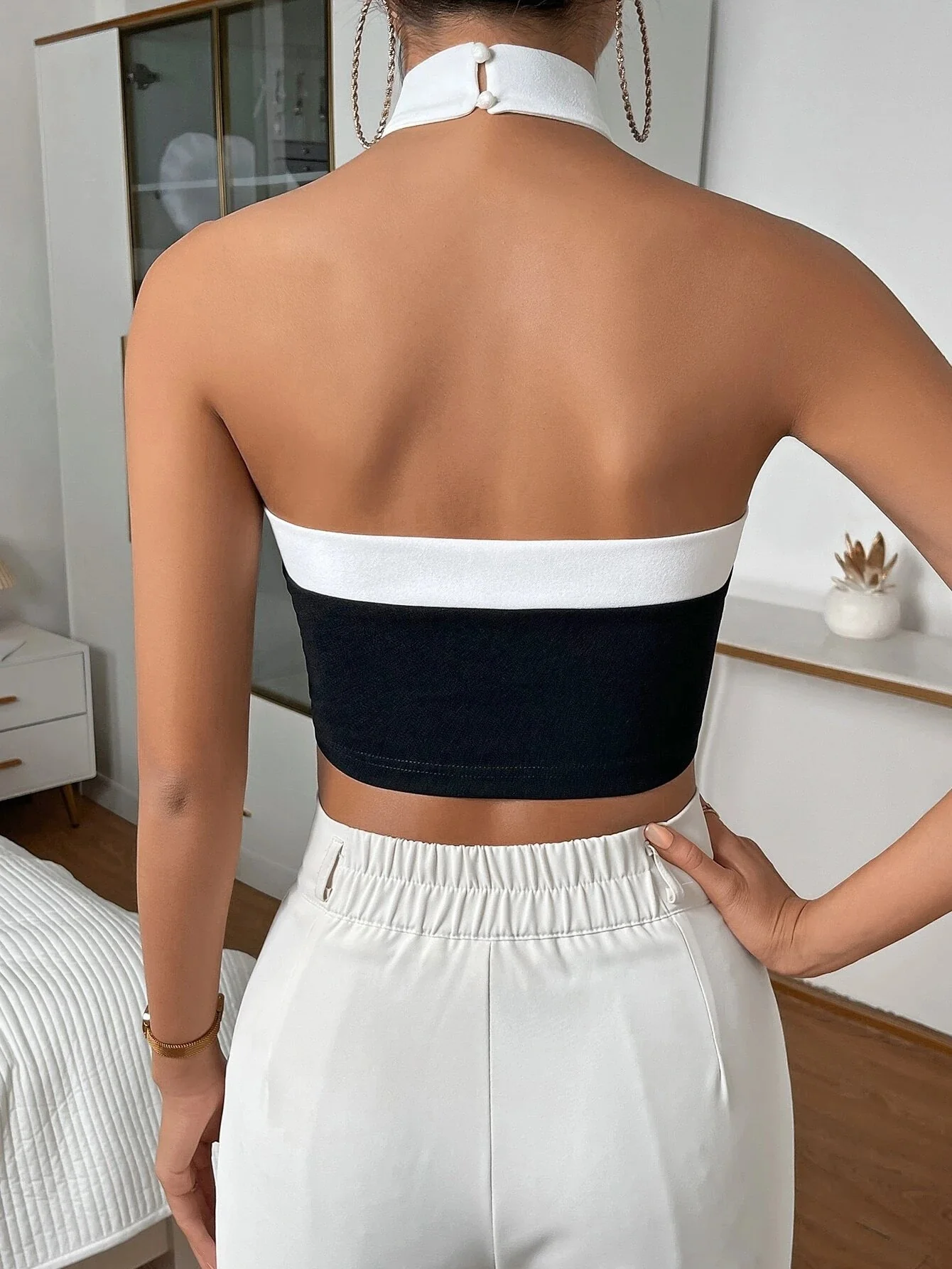 Black Contrast Hem Cross Halter Neck Top - Image 4