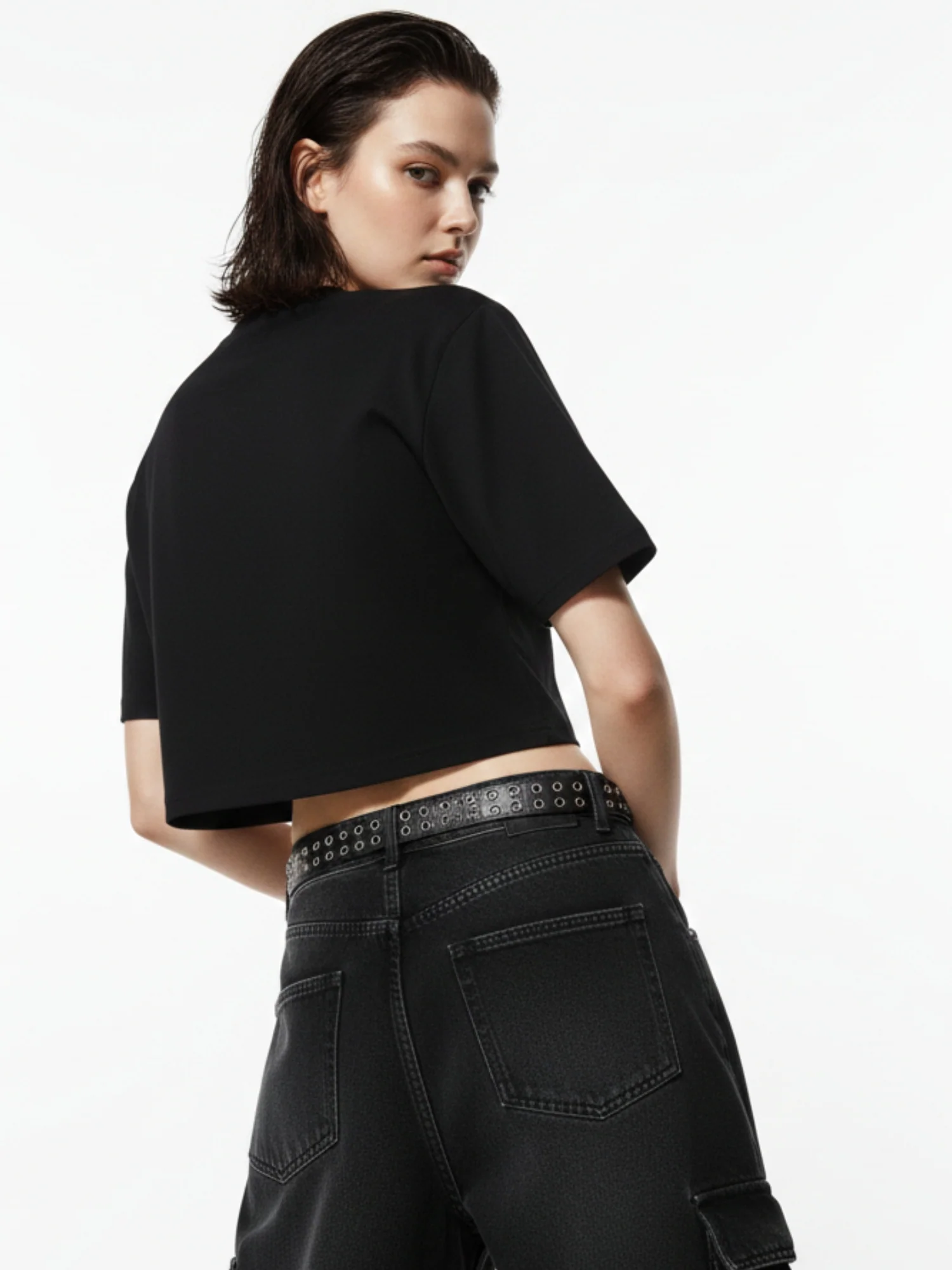 Black Cropped Boxy Foil Printed T-Shirt - Image 6