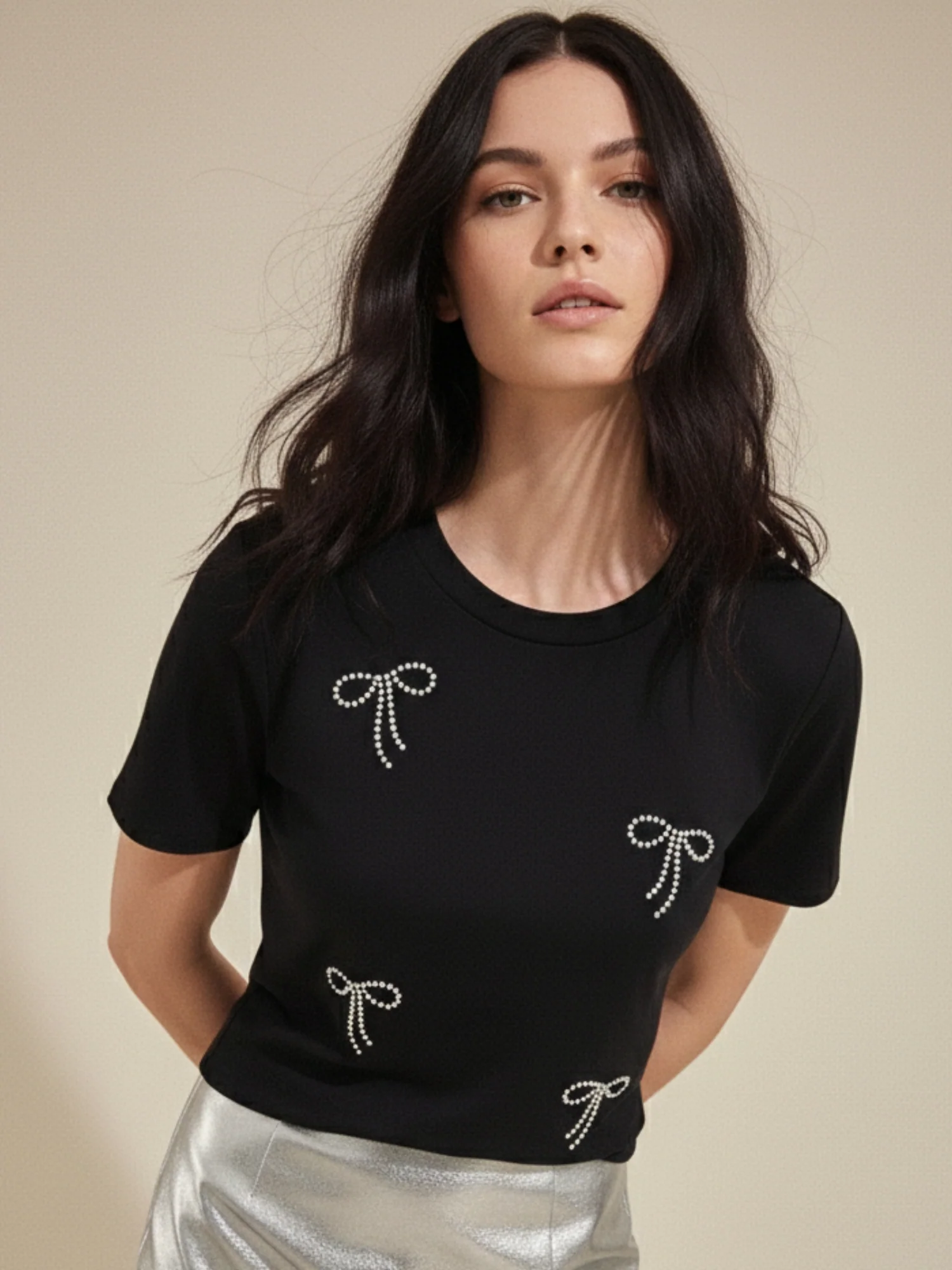Black Embellished All Over Bows T-Shirt - Image 7