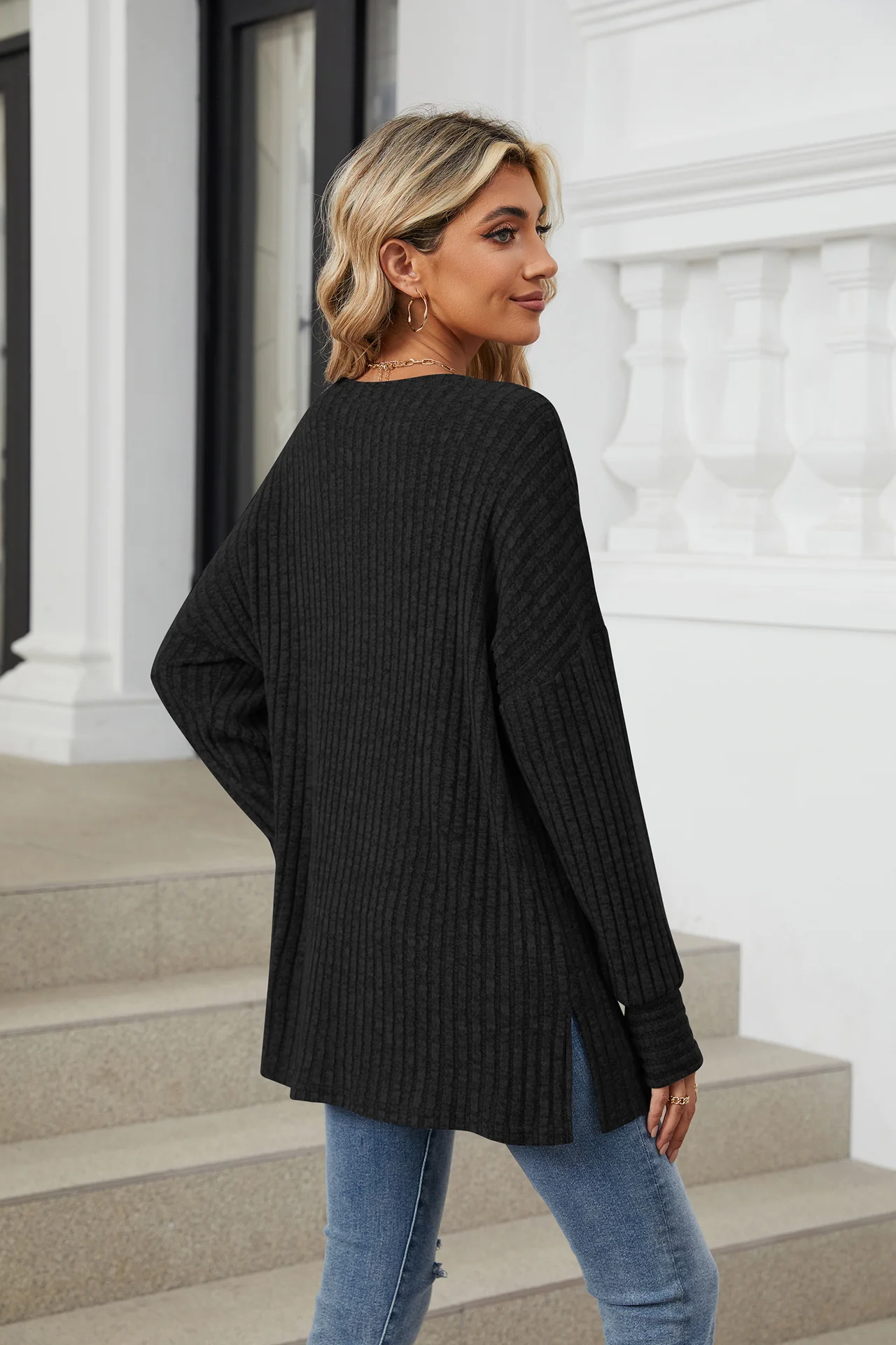 Black Full Sleeves Round Neck Sweaters - Image 2
