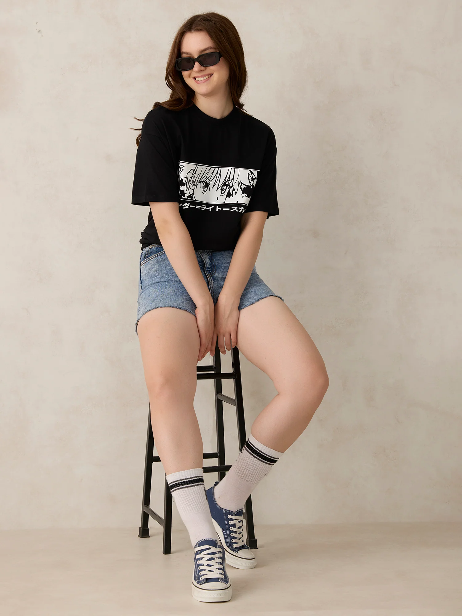 Black Graphic Oversized T-Shirt - Image 5