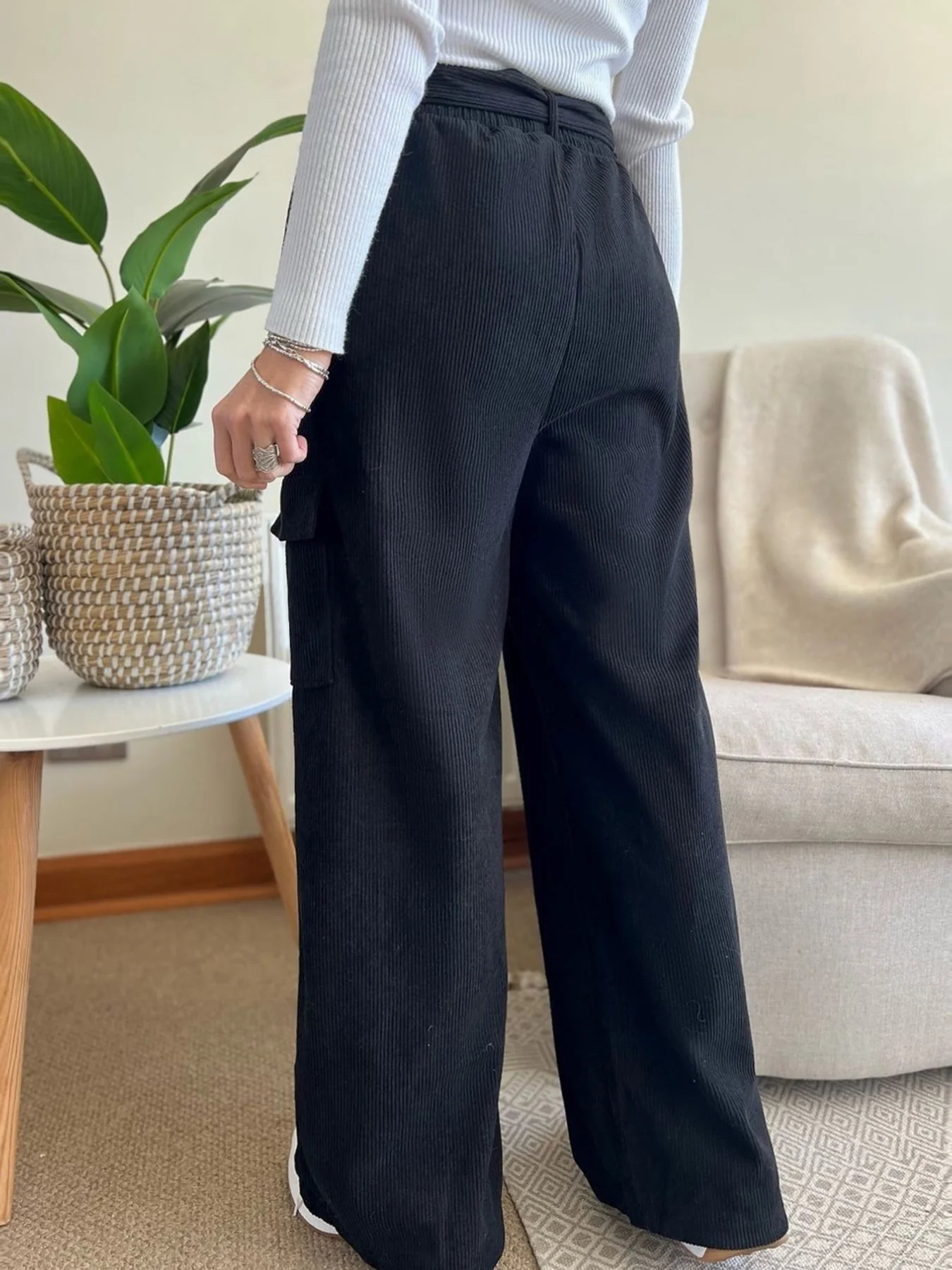 Black High Waist Double Pocket Pant - Image 2