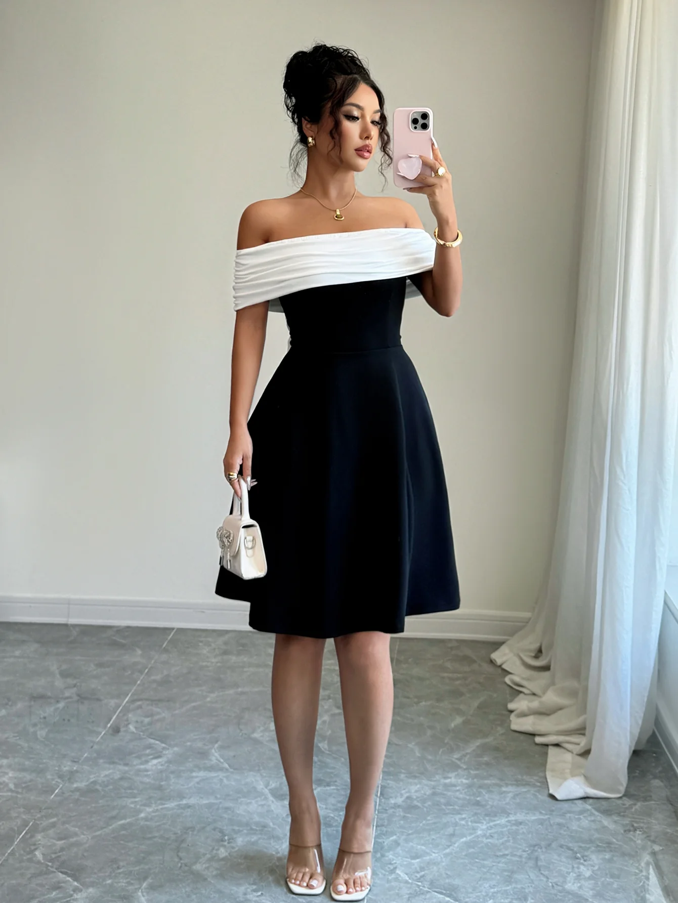 Black Off-Shoulder Colour Block Back Bow Dress - Image 3