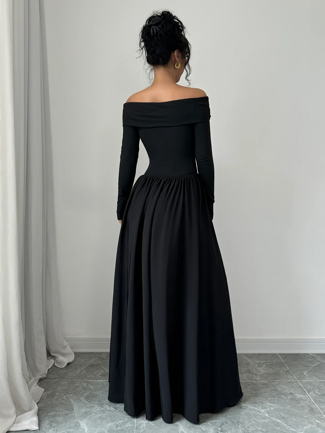 Black Off Shoulder Flared Dress - Image 2