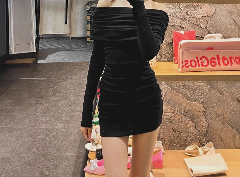 Black Off-Shoulder Side Ruched Dress - Image 2