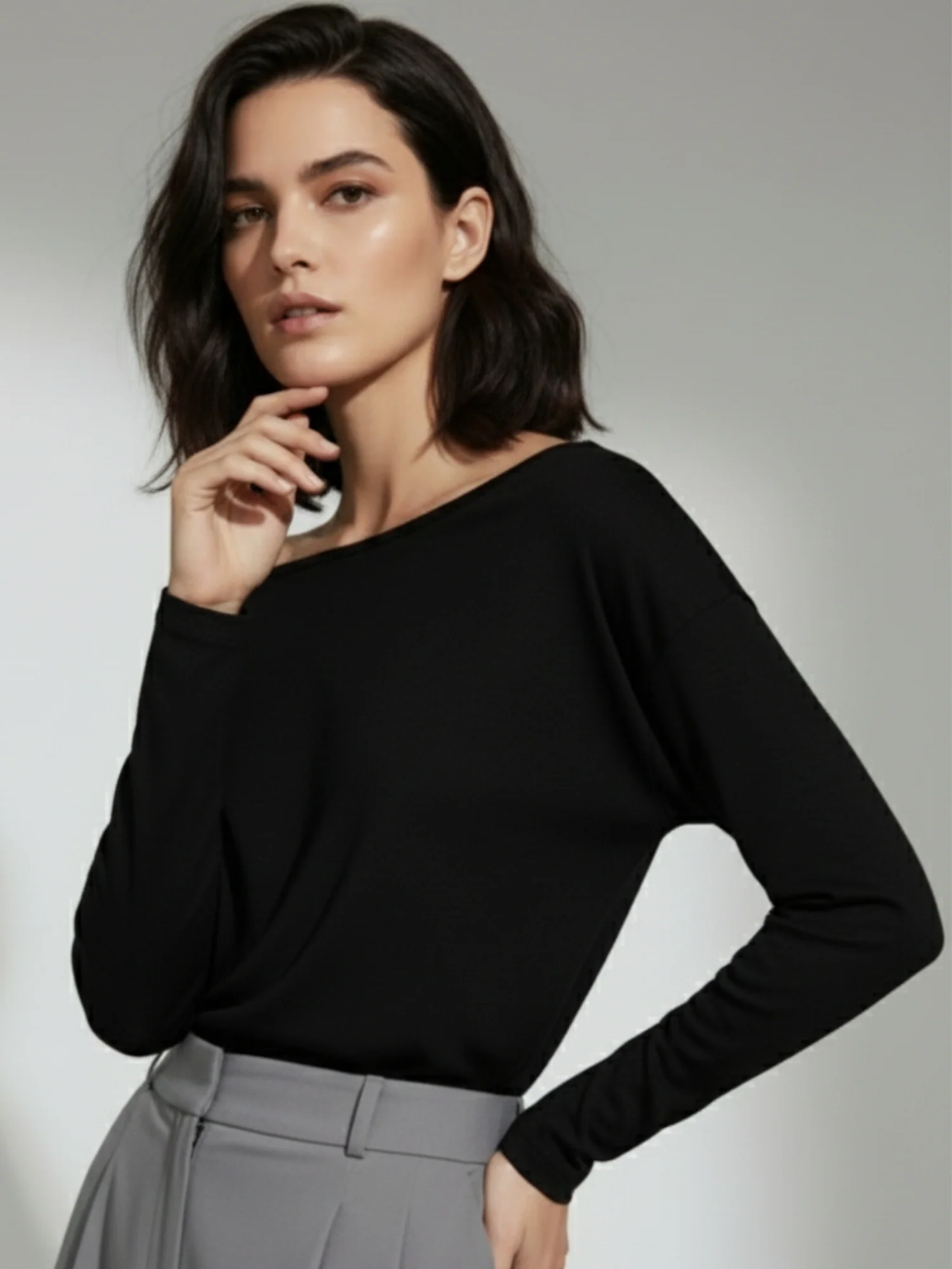 Black Off-Shoulder Solid Basic Sweater - Image 2