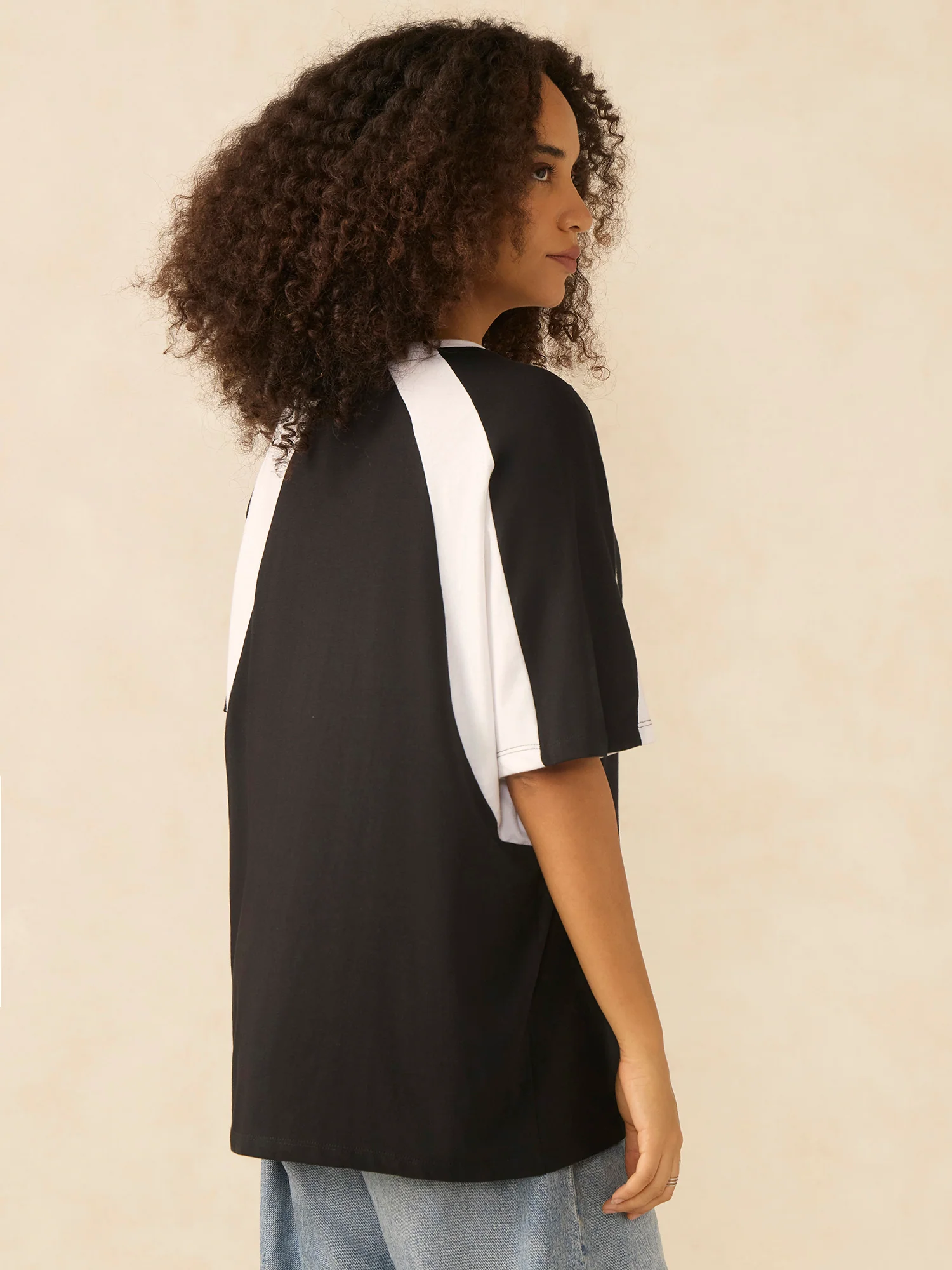Black Oversized Graphic Print T-Shirt - Image 7