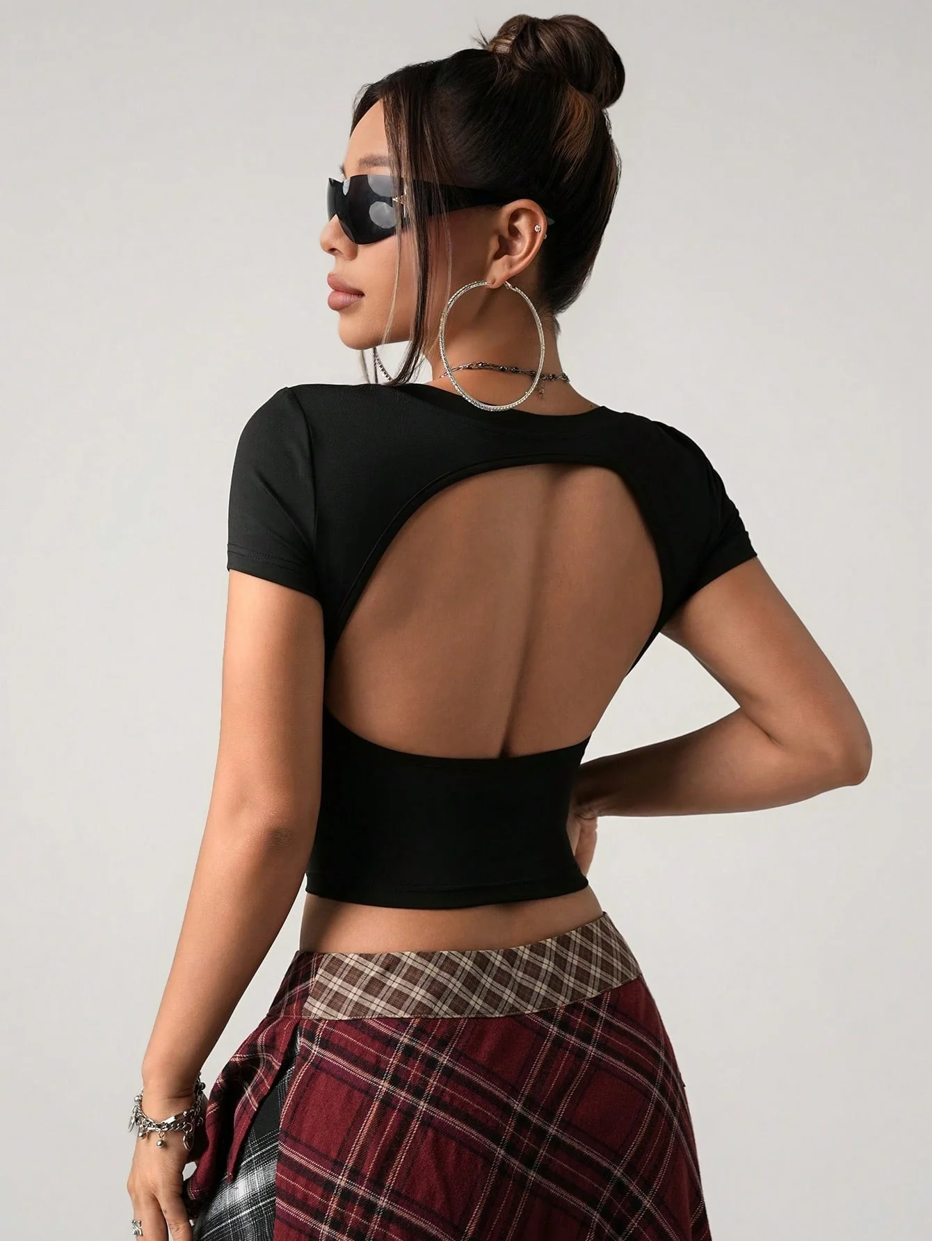 Black Scoop Neck Short Sleeve Top - Image 2