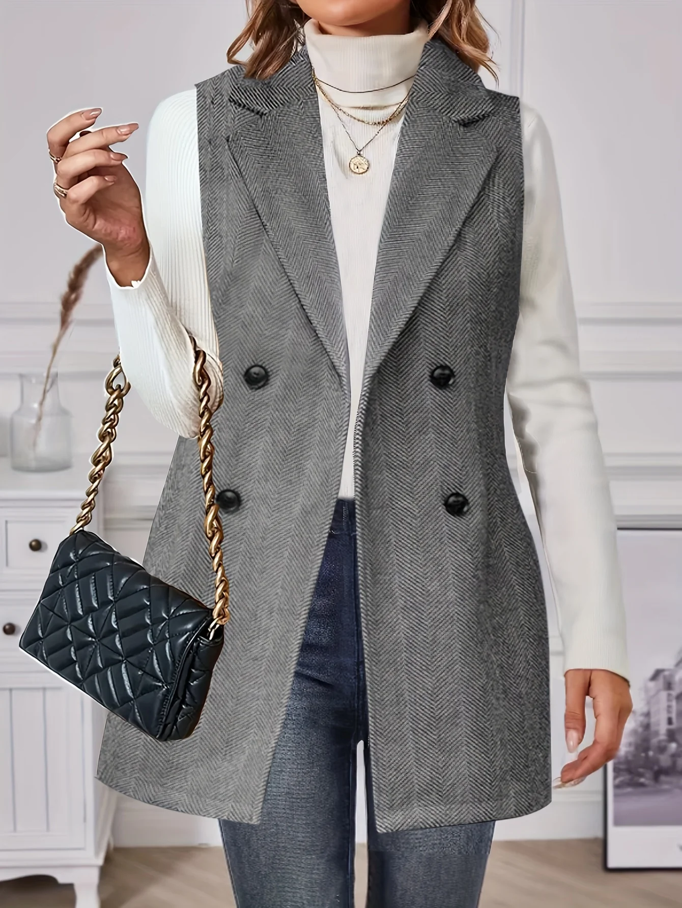 Black Sleeveless Jacket - Image 4