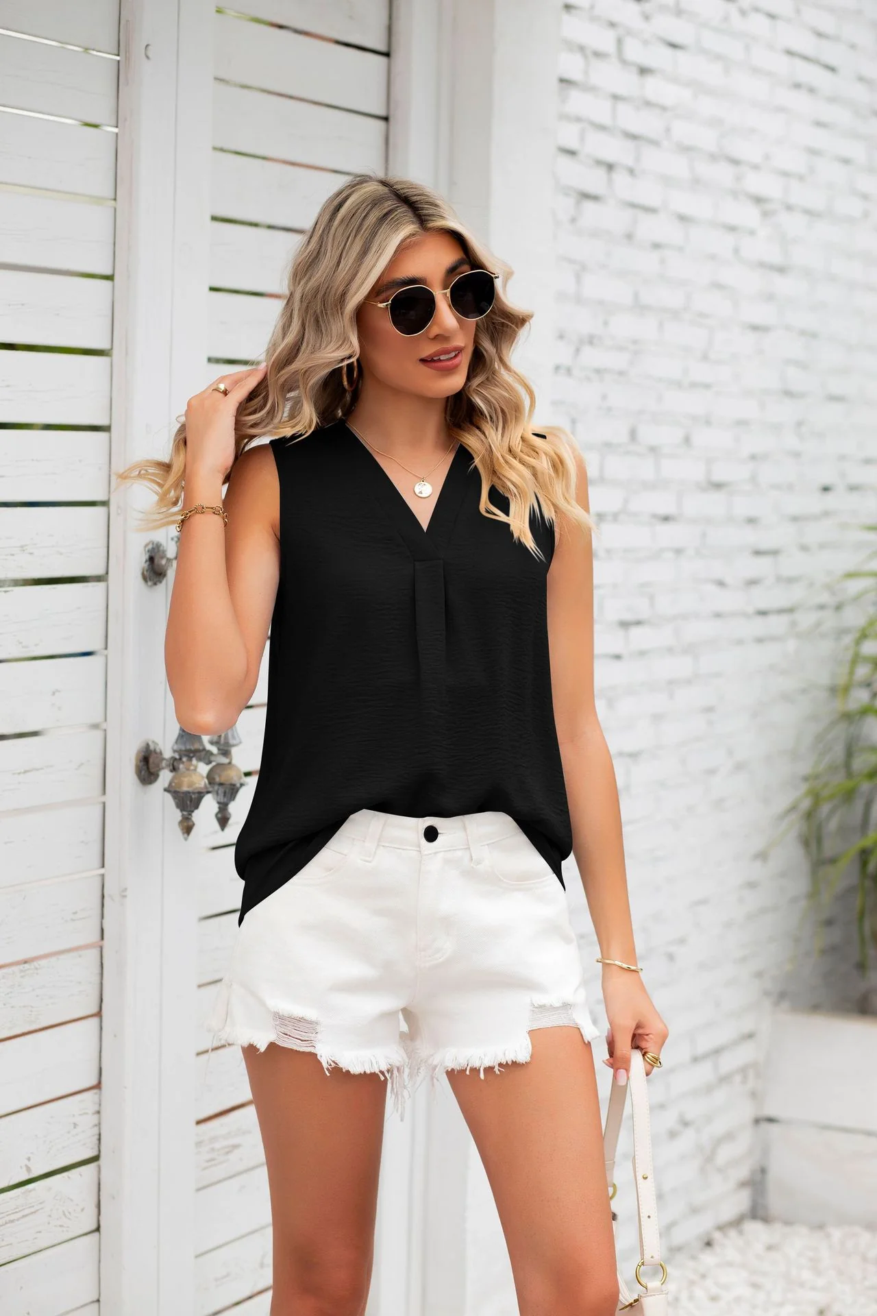 Black Sleeveless V Neck Solid Top - Image 4