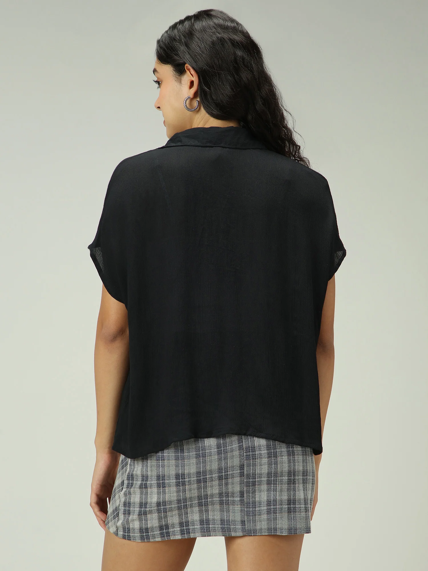Black Solid Flowy Shirt - Image 2