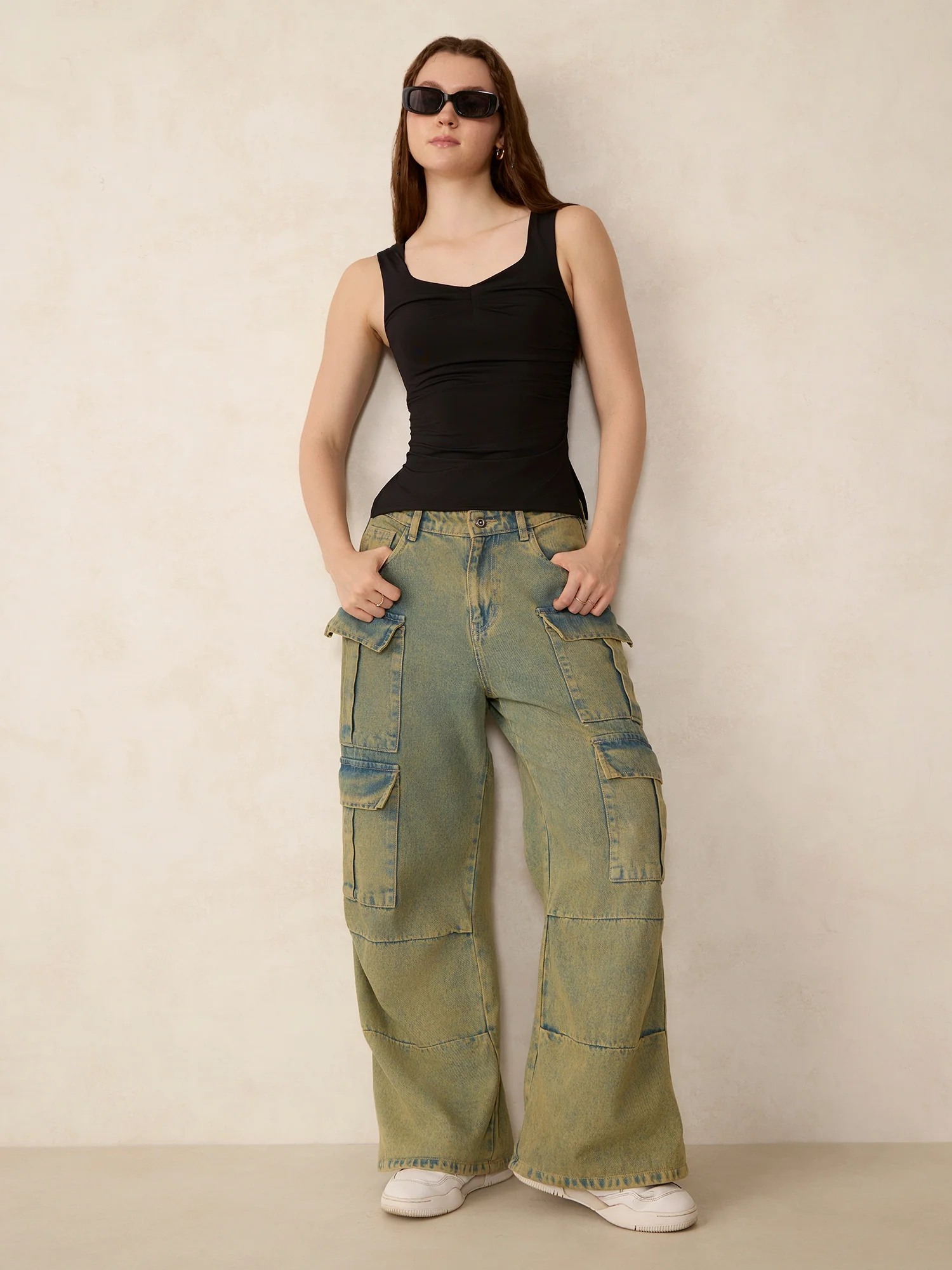 Black Sweatheart Neckline Tank - Image 6