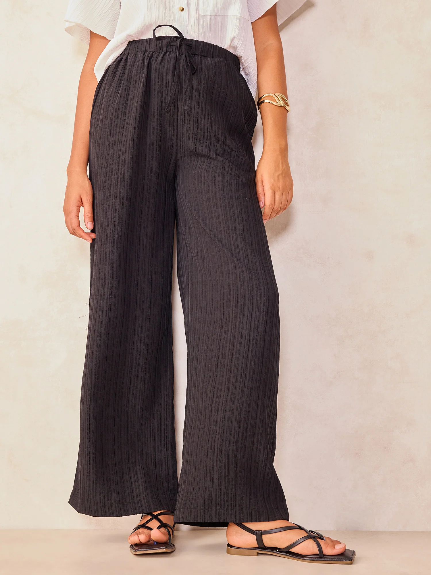 Black Textured Pull On Wide Leg Trouser - Image 5