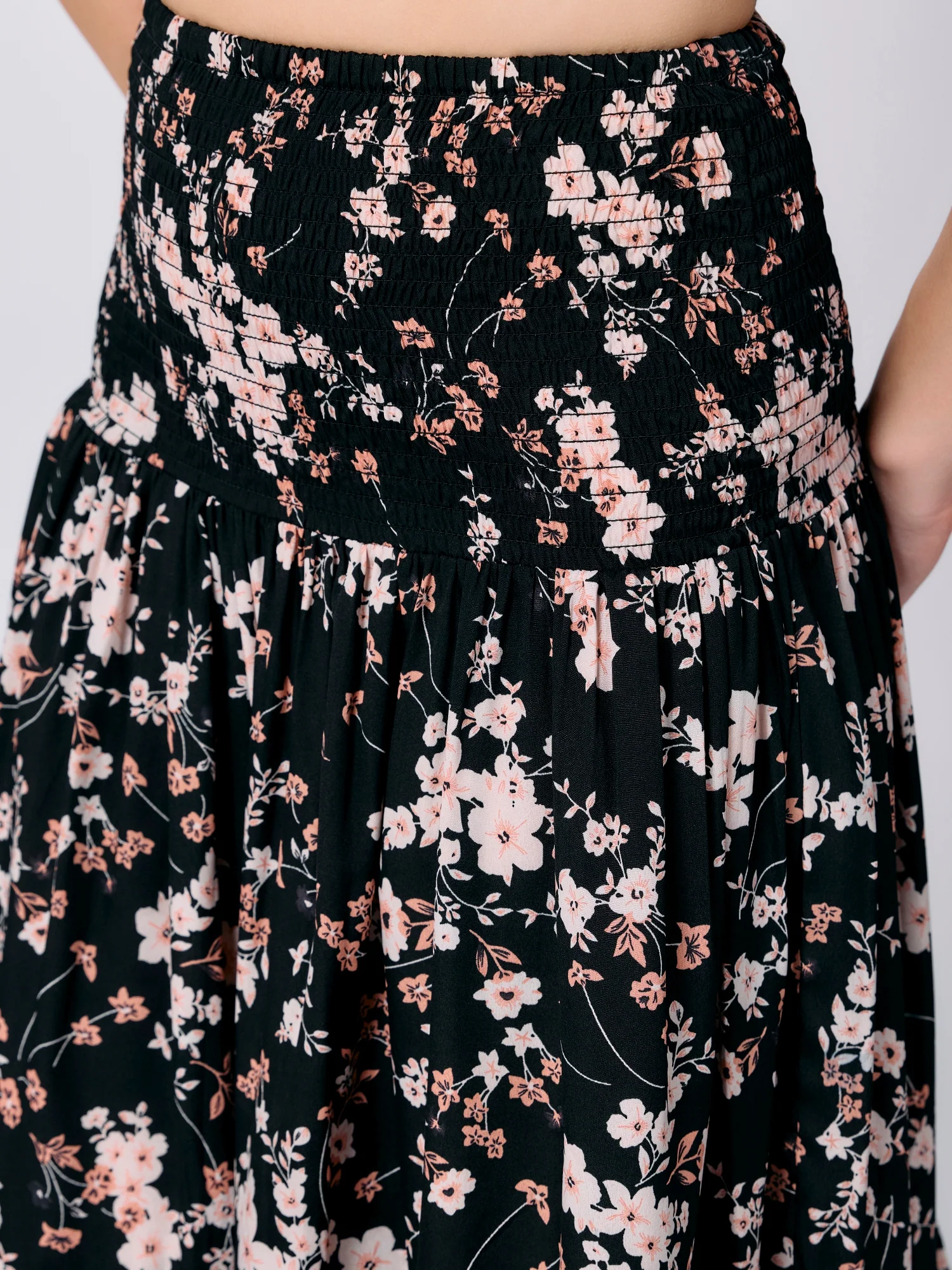 Black Three Tired Midi Skirt Printed - Image 6