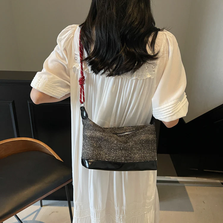 Black Twisted Strap Denim Tote Bag - Image 3