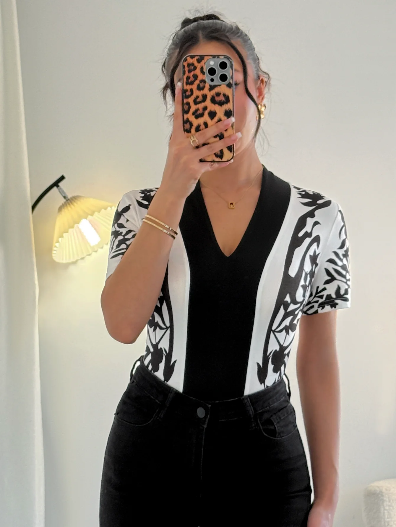 Black V-Neck Half Sleeved Tp - Image 3
