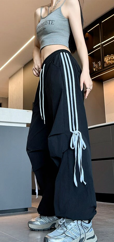 Black Wide Leg Drawstring Stripe Pin Tuck Sweatpants - Image 2