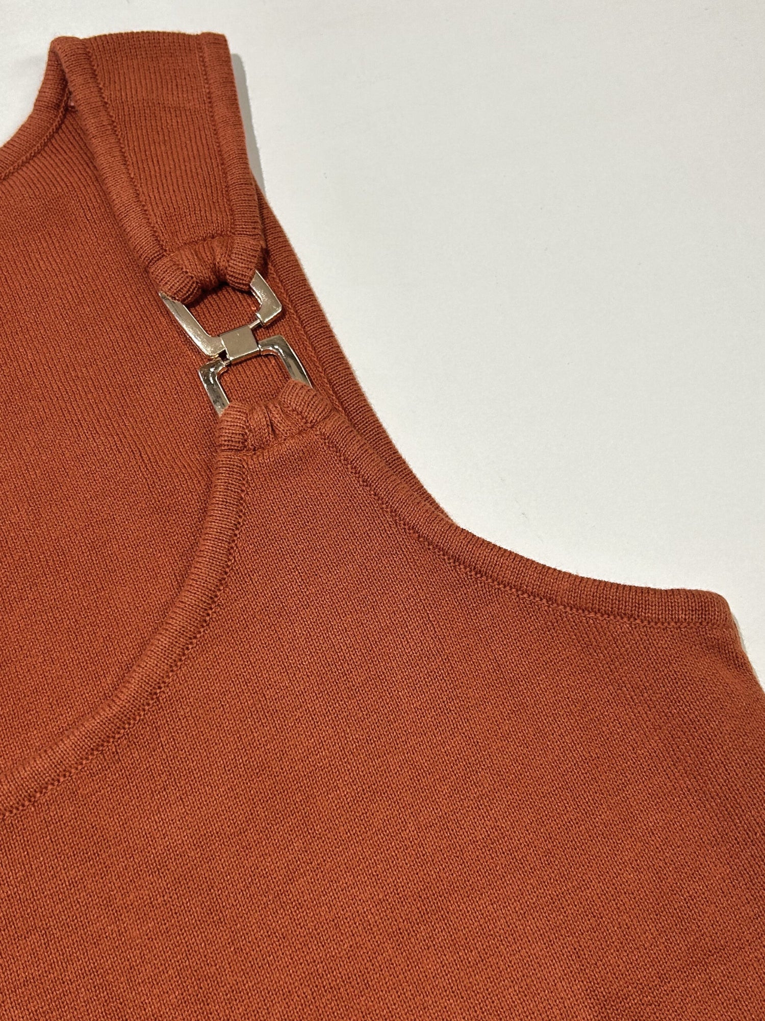 Brown Scoop Neck Tank With Metal Buckles Trim - Image 5