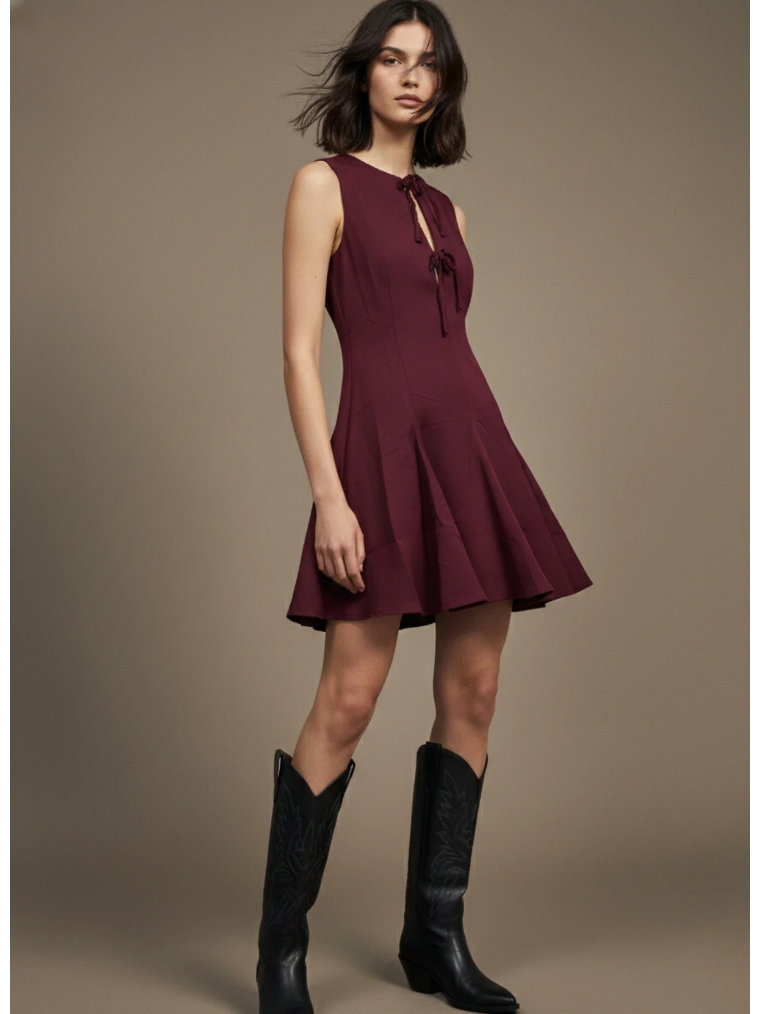 Burgundy Sleeveless Tailored Fit Dress - Image 3
