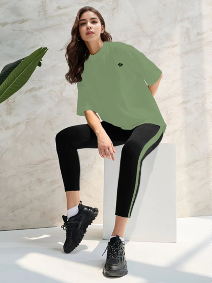 Green Short Sleeve Graphic Print Tshirt - Image 2