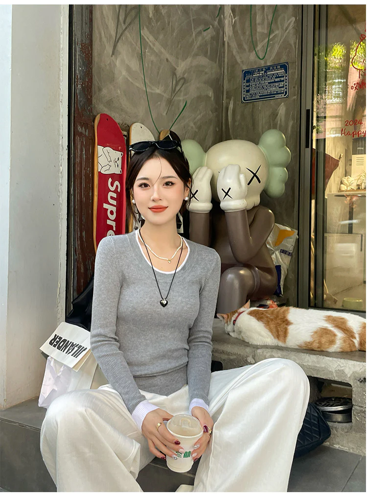 Grey Full Sleeve Contrast Hem Top - Image 2