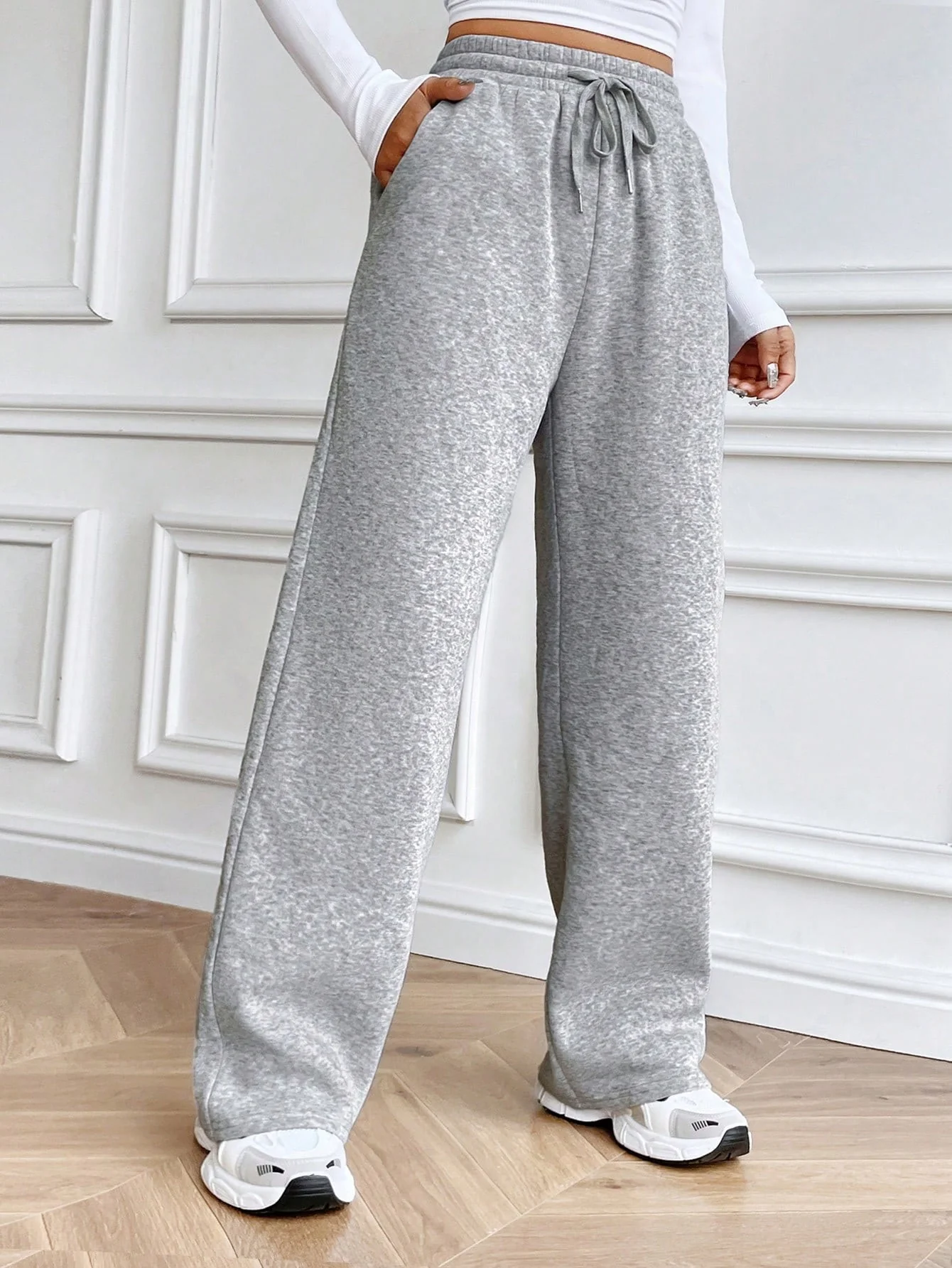 Grey Solid Basic Wide Leg Sweatpants - Image 3