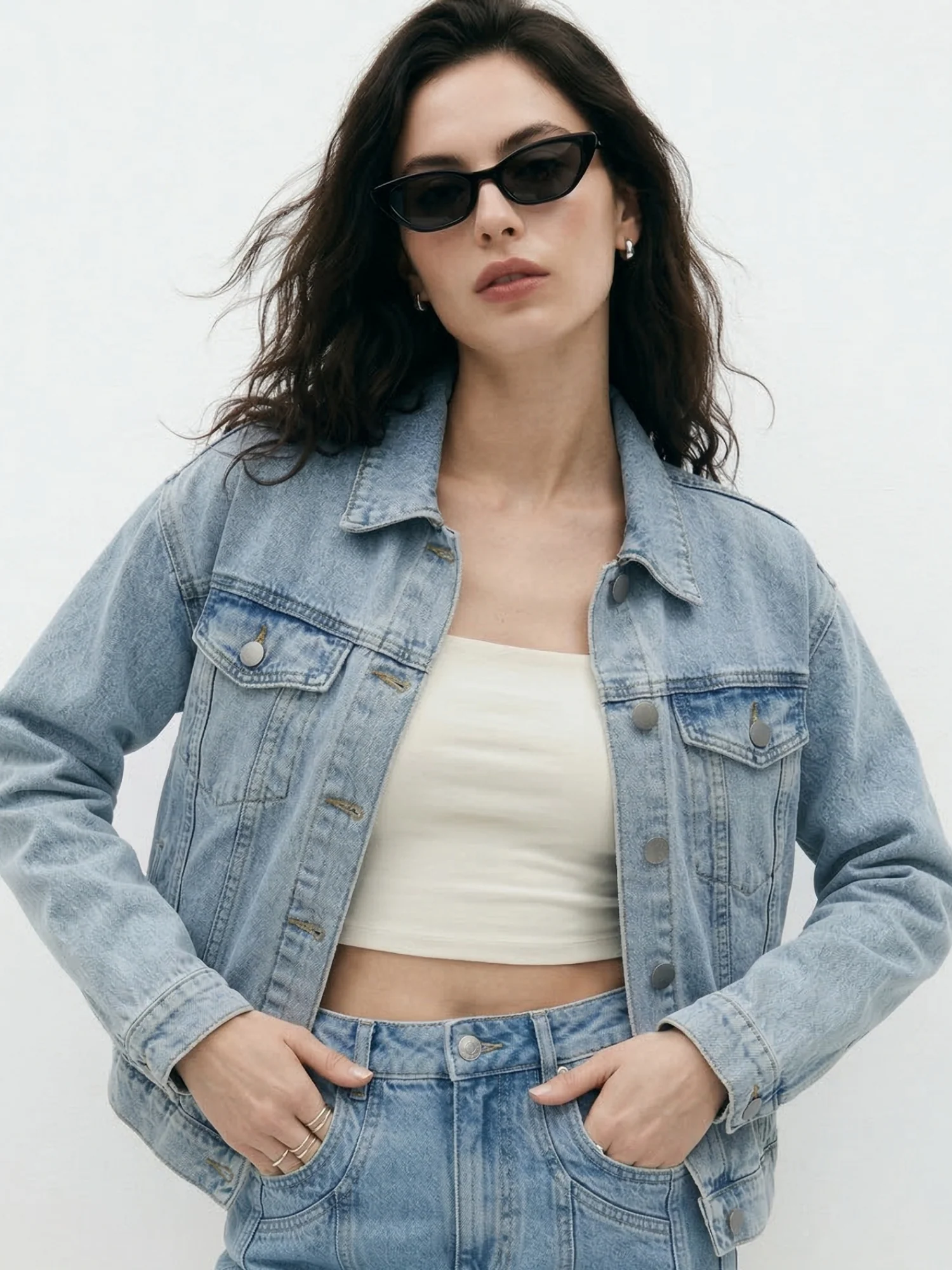 Light Blue Solid Relaxed Denim Jacket - Image 3