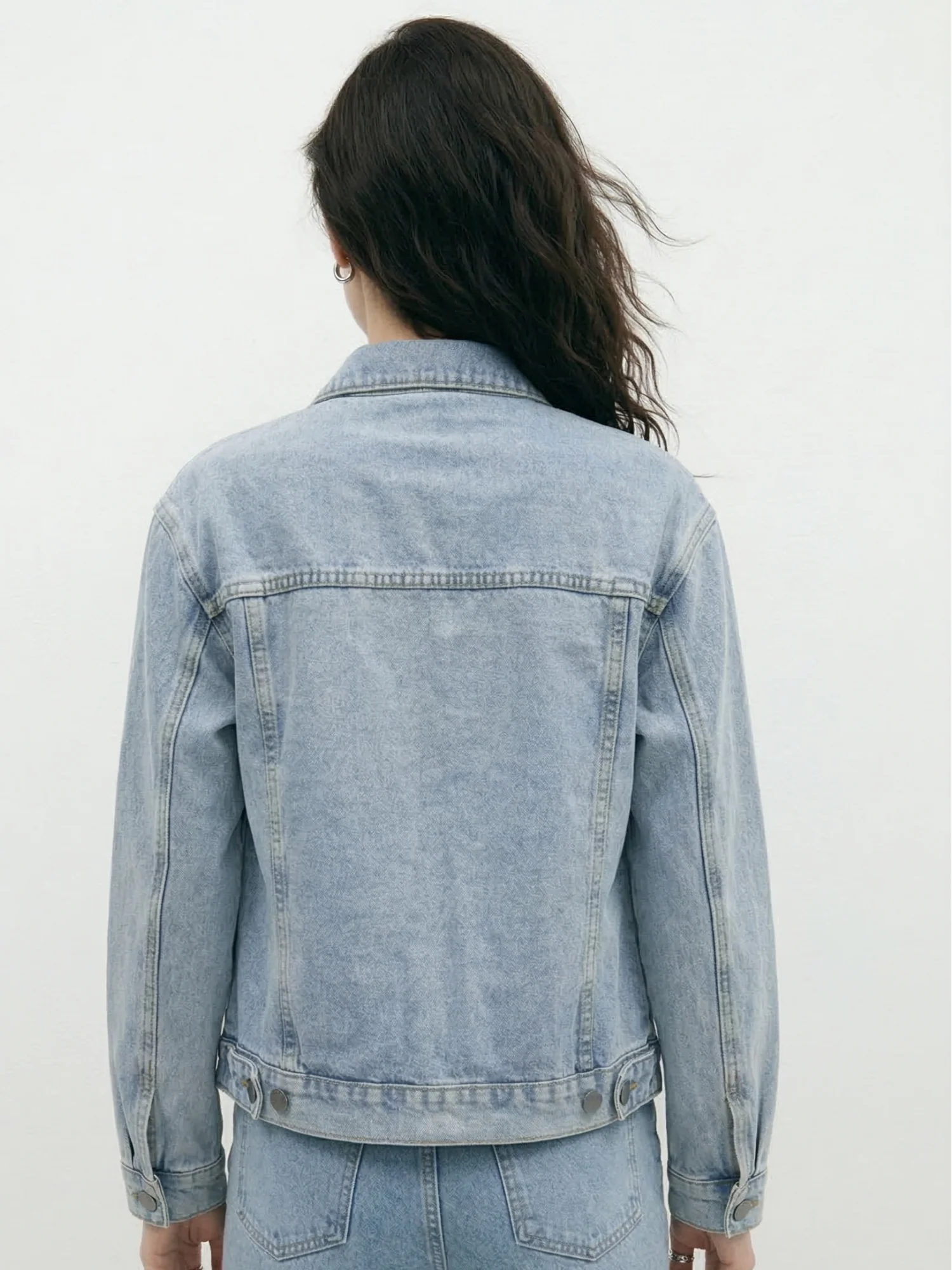 Light Blue Solid Relaxed Denim Jacket - Image 4