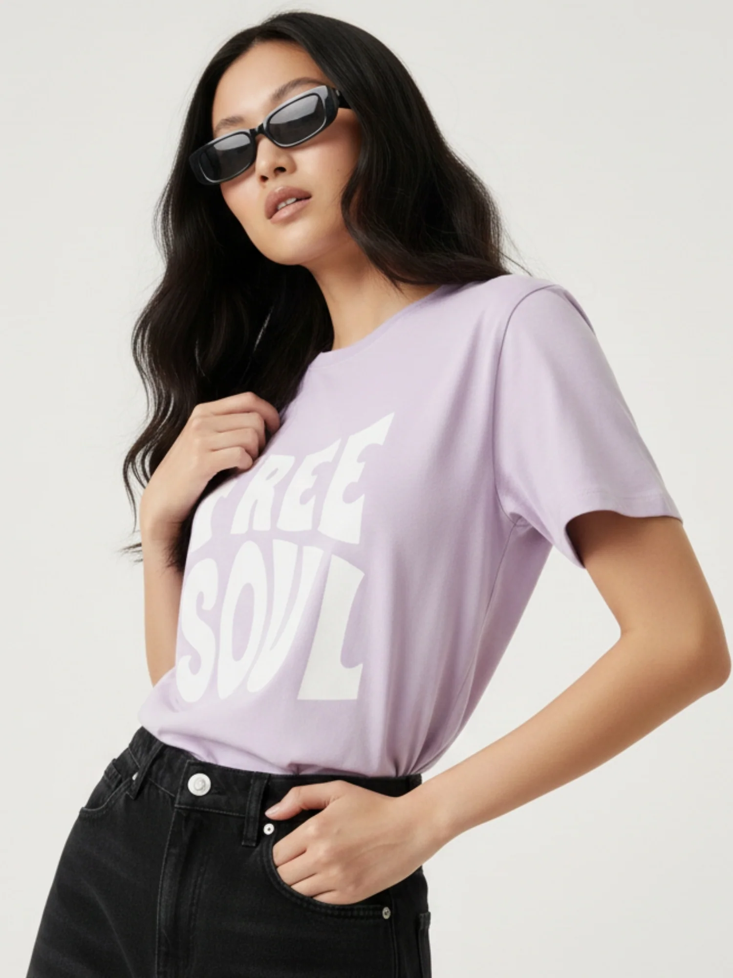 Lilac Regular Fit Graphic Tshirt - Image 4