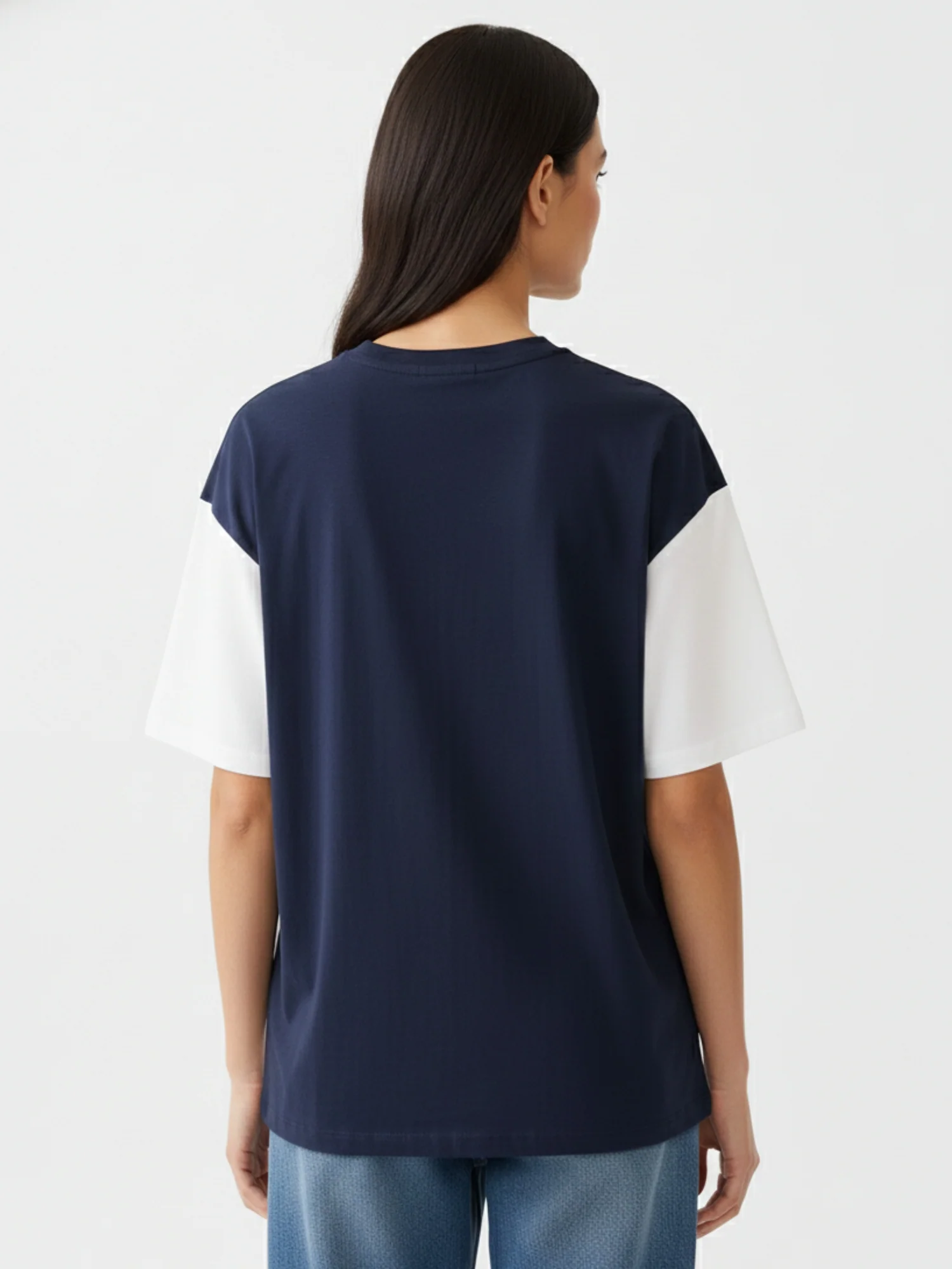 Navy Blue Oversized T-Shirt With Graphic And Cut & Sew Highlights - Image 5