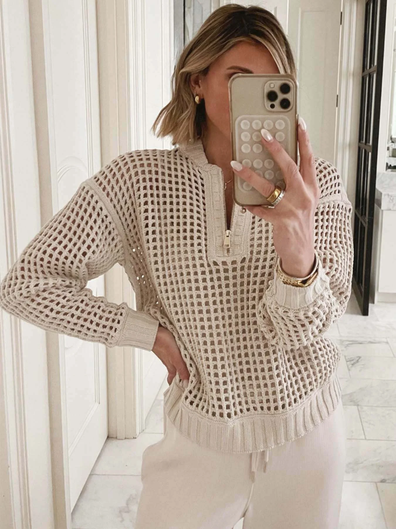 Off White Full Sleeve Textured Sweaters - Image 4