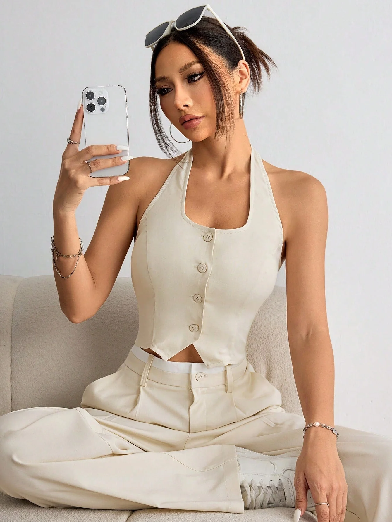 Off White Halter Neck Fitted Vest - Image 3