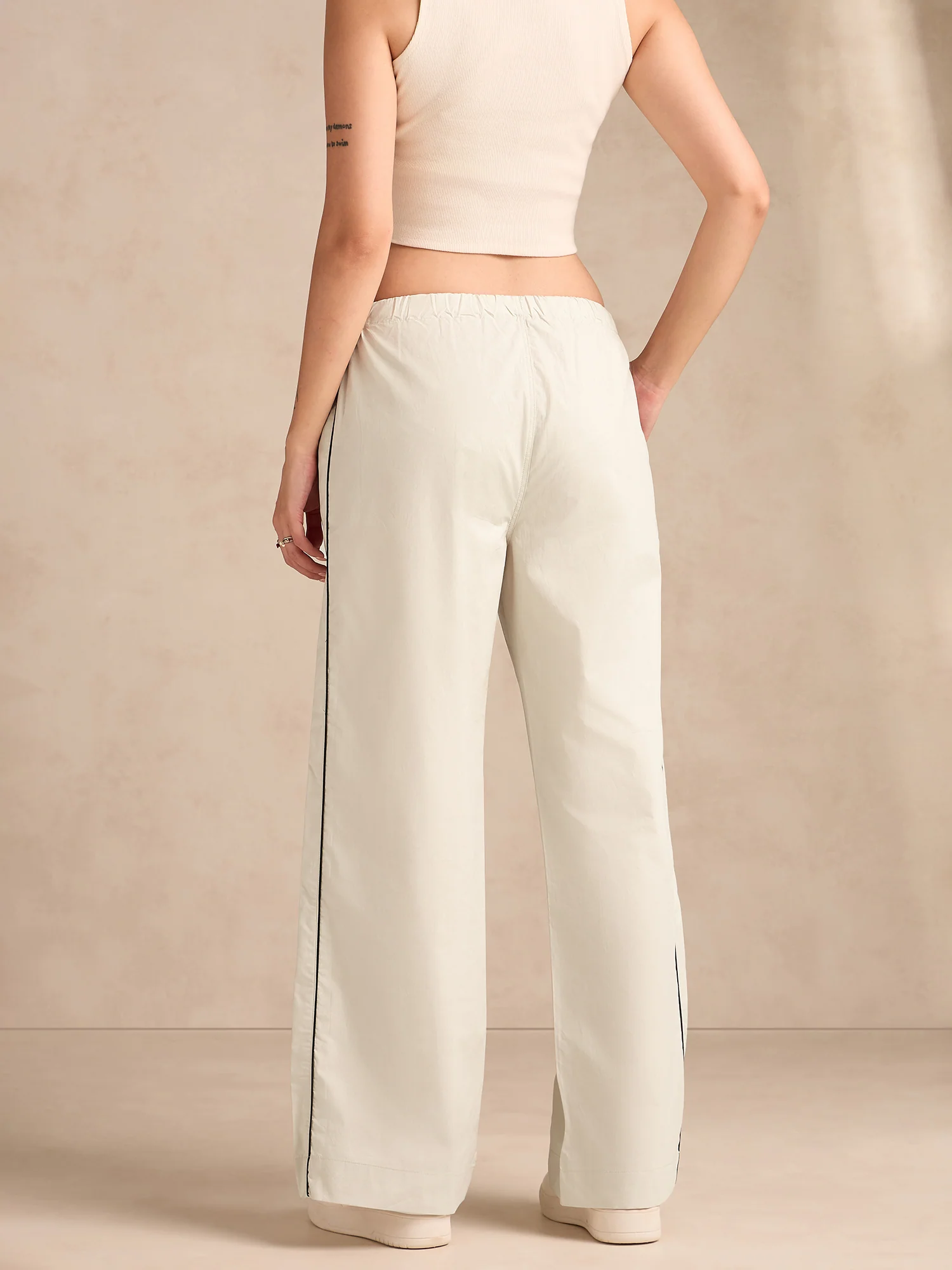 Off White Pintuck Wide Leg Trouser - Image 5