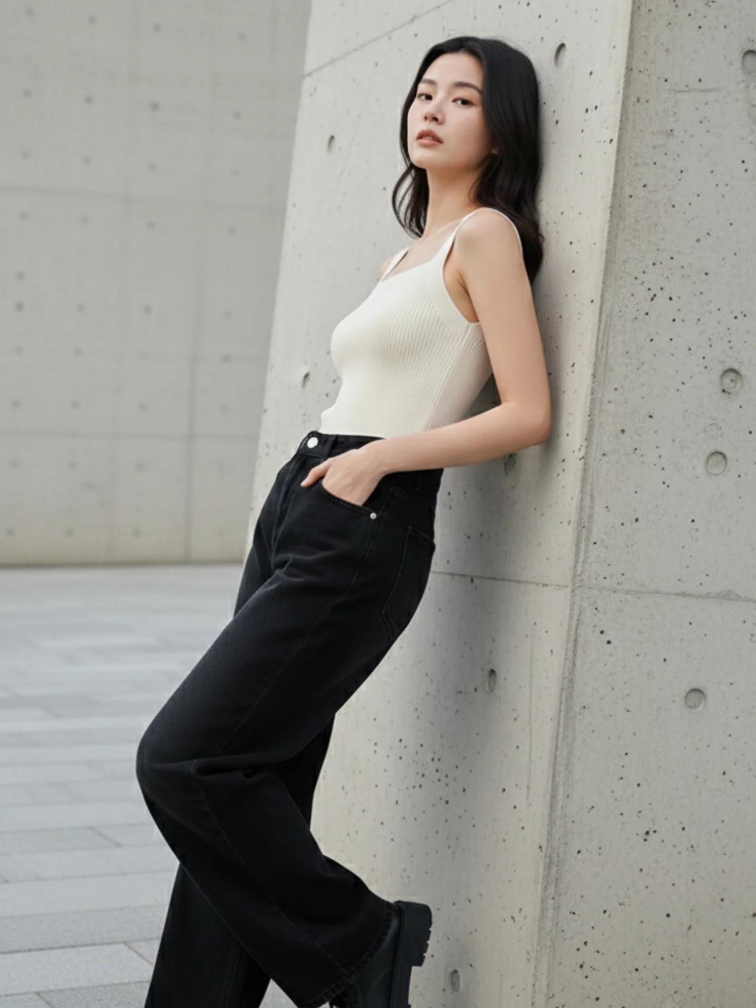 Off White Shoulder Strap Fitted Tank Top - Image 3