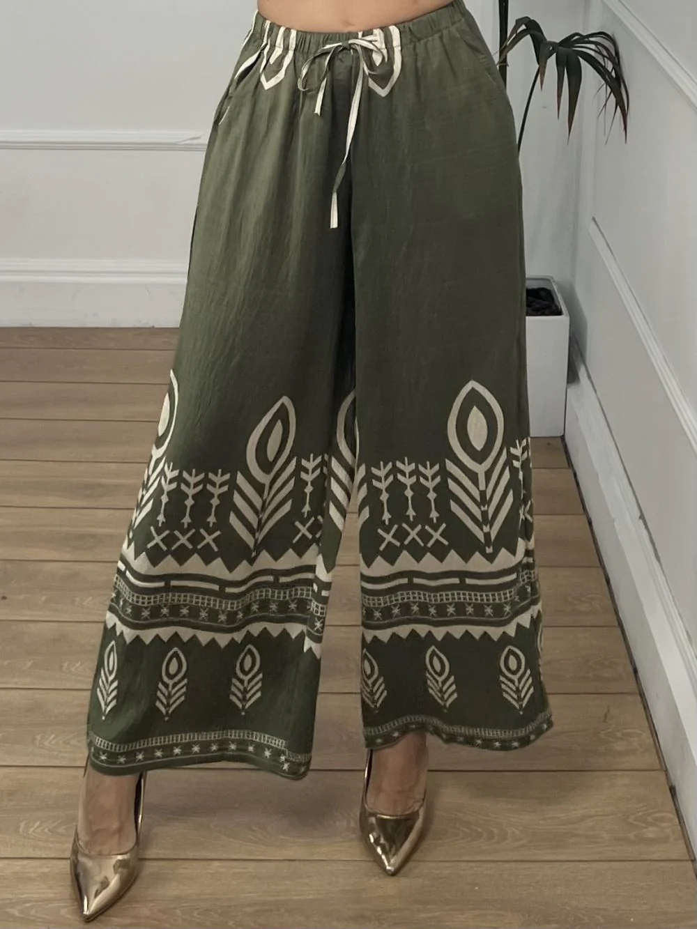 Olive Placement Printed Pants - Image 3