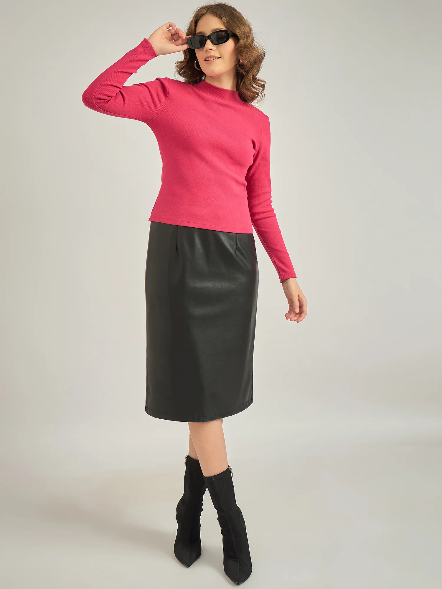 Pink Basic Solid Fitted Ribbed Top - Image 4