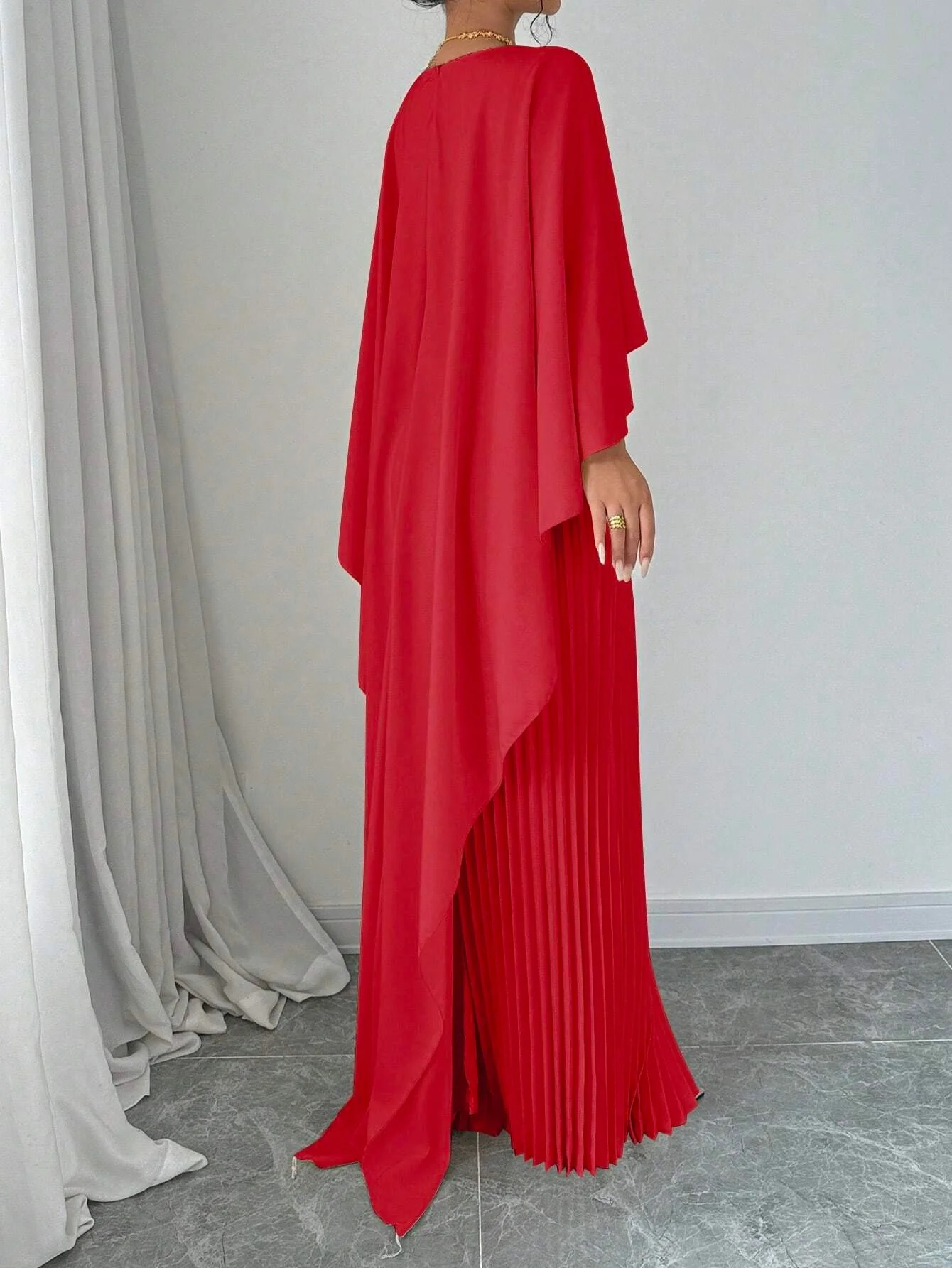 Red Crew Neck Coverup Pleated Dress - Image 2