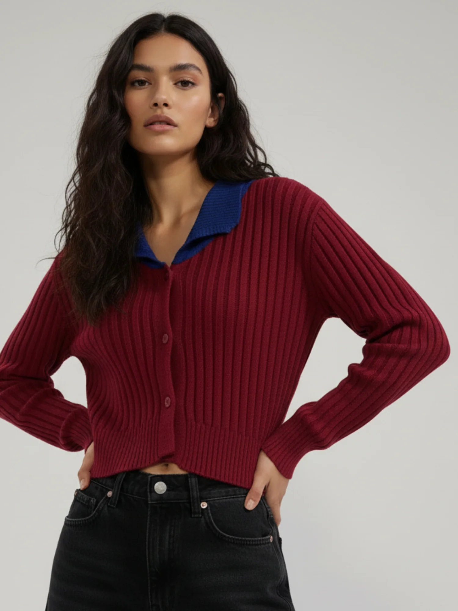 Red Full Sleeve Contrast Collar Cardigan - Image 3
