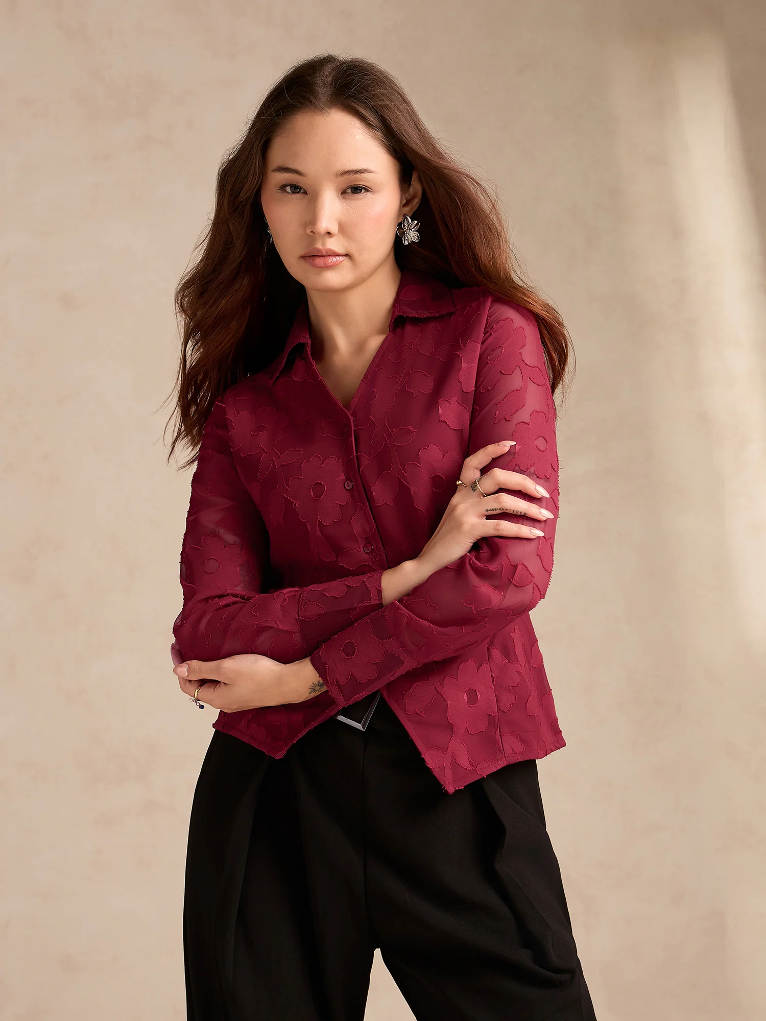 Red Regular Fit Long Sleeves Shirt In Jacquard Fabric - Image 7