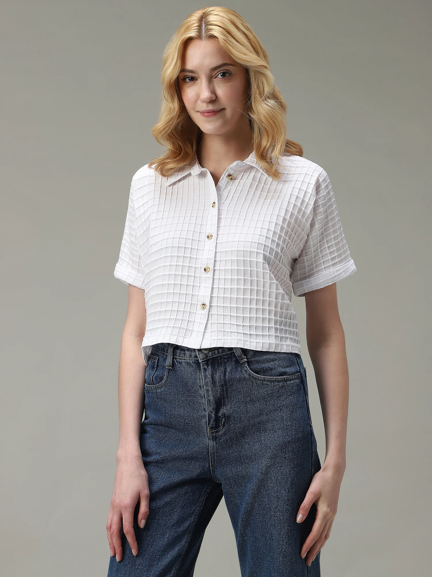 White Cropped Flowy Shirt - Image 7