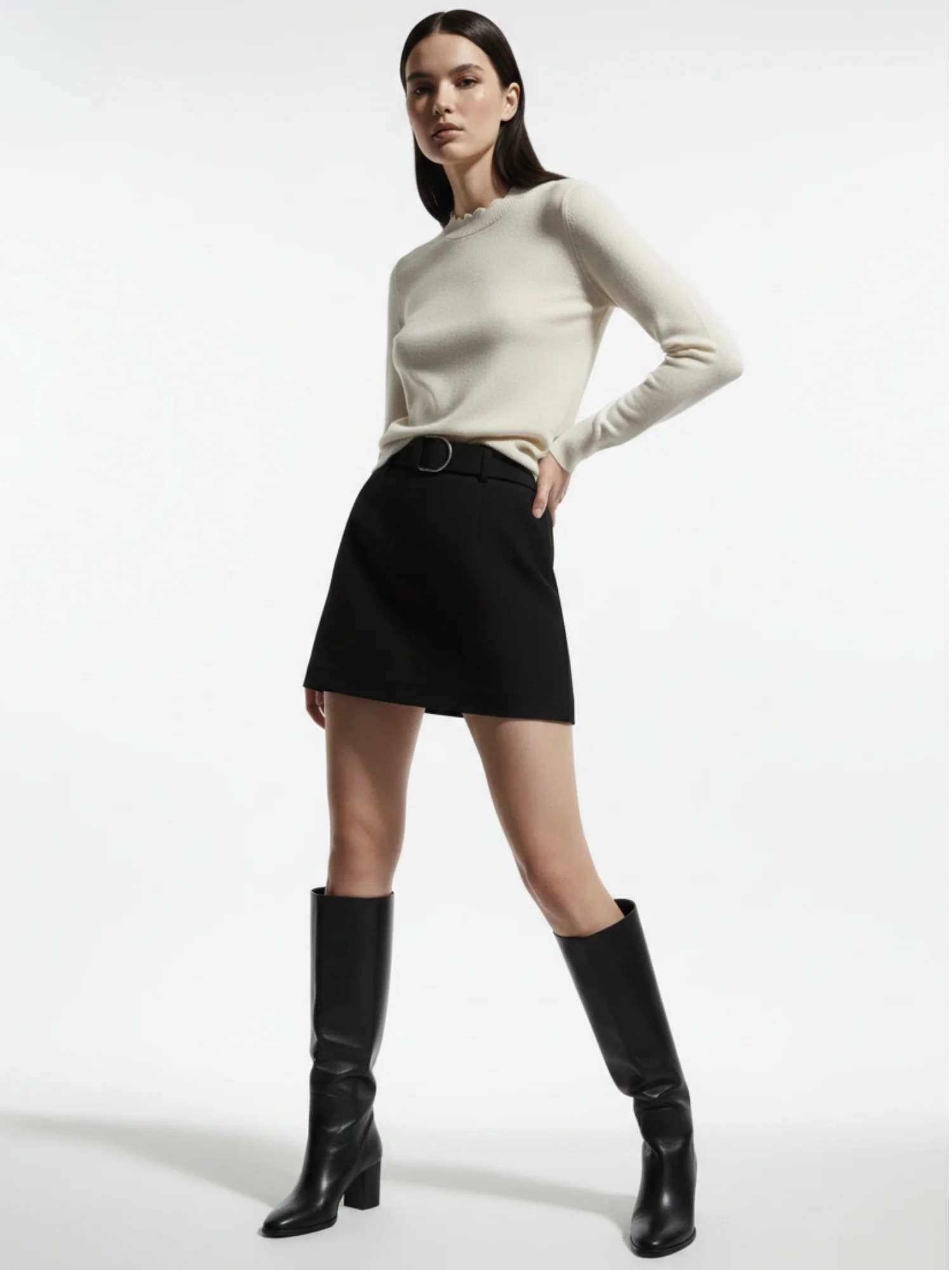 White Full Sleeve Crew Neck Regular Sweater - Image 2
