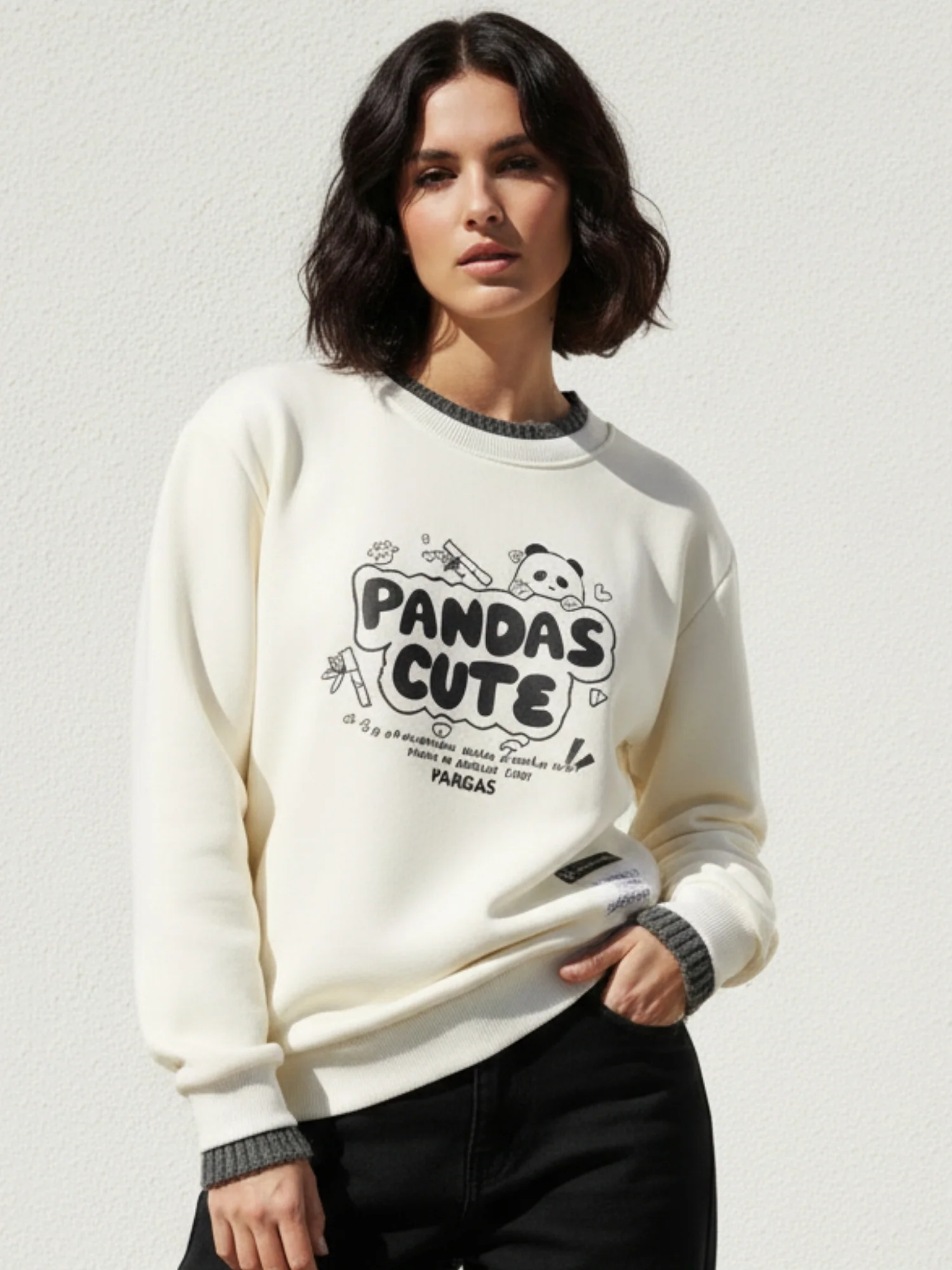 White Graphic Oversized Sweatshirt - Image 3