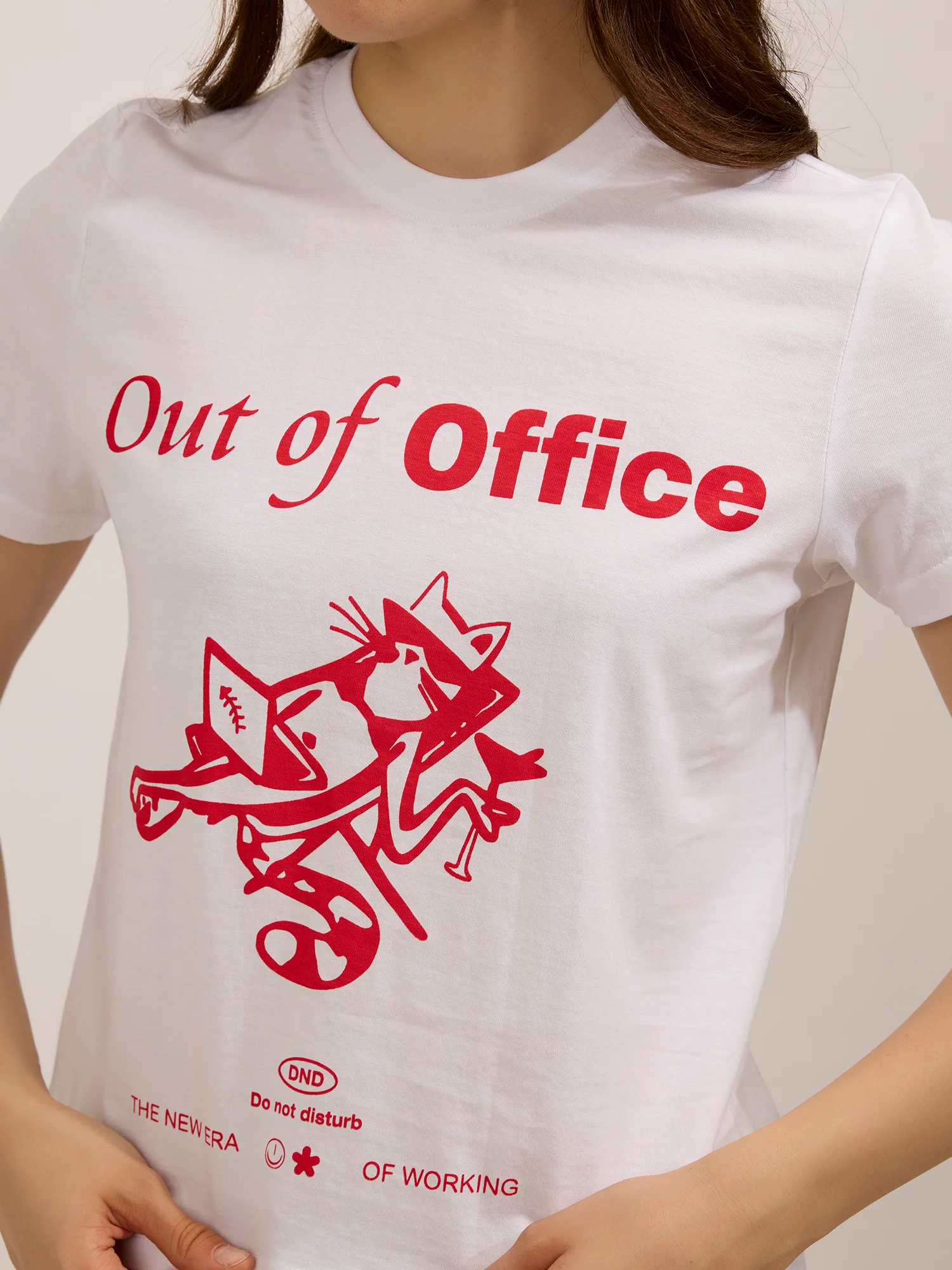 White Graphic Regular T-Shirt - Image 3