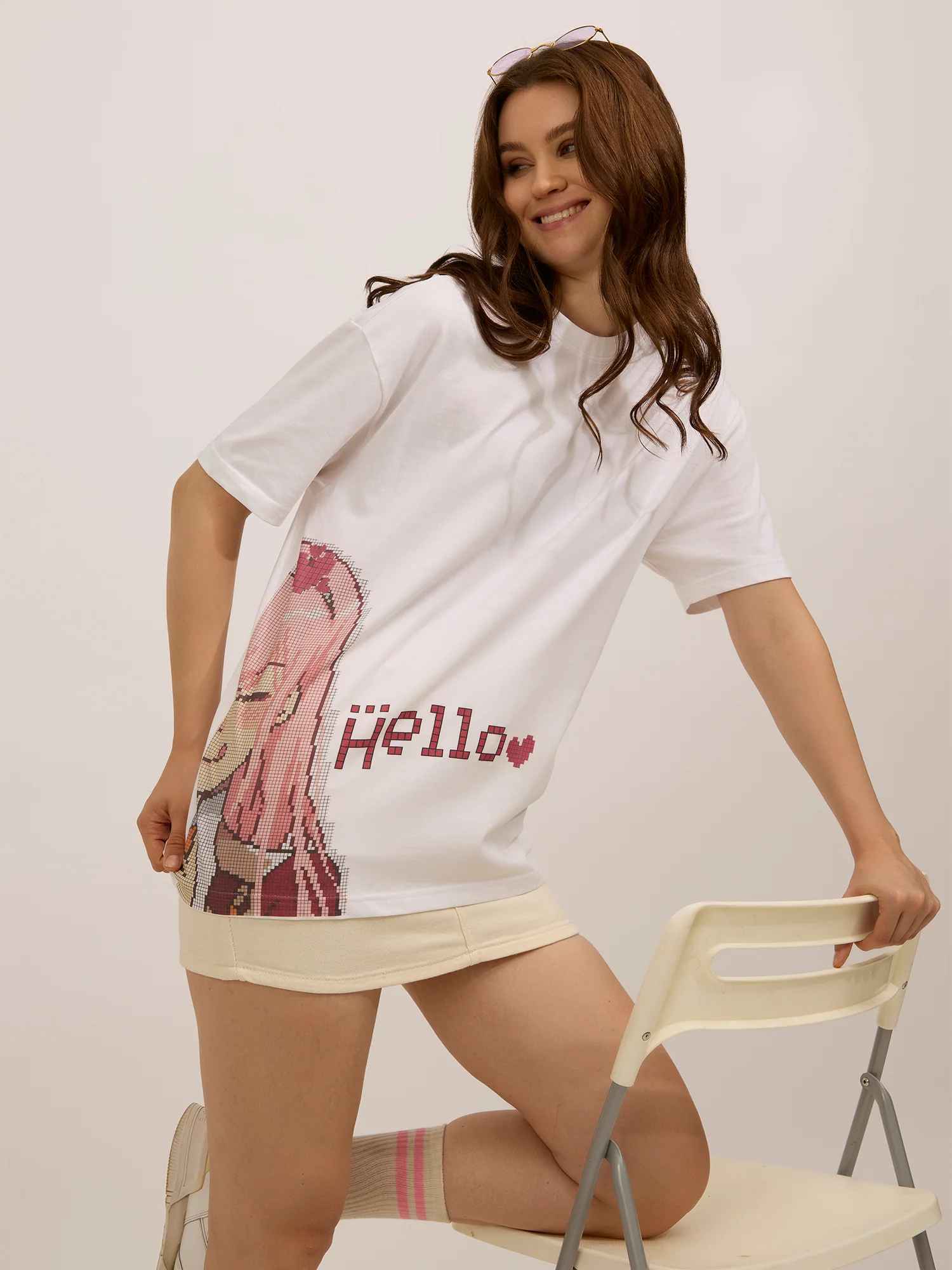 White Oversized Graphic Tshirt