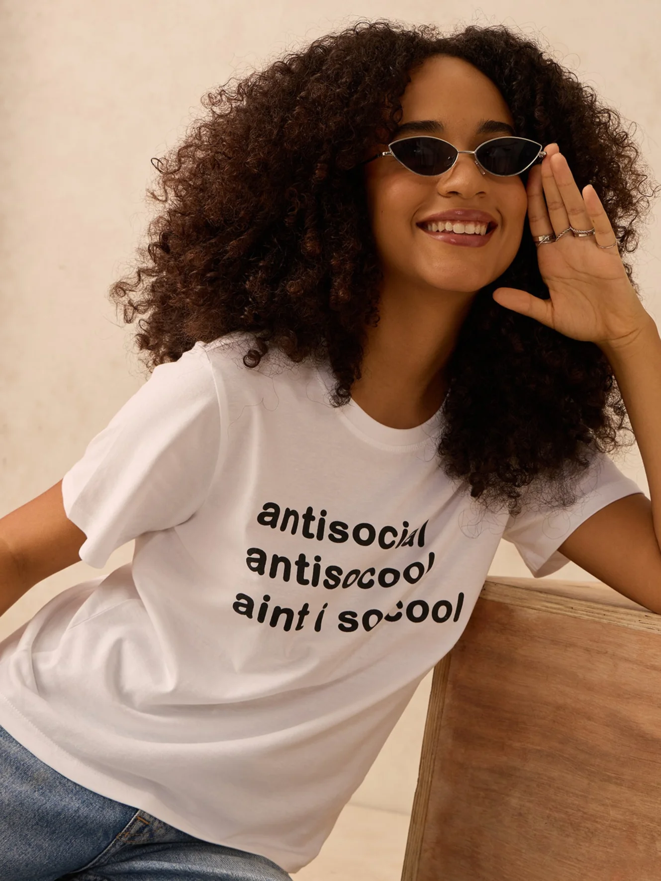 White Regular Fit Graphic Tshirt - Image 2