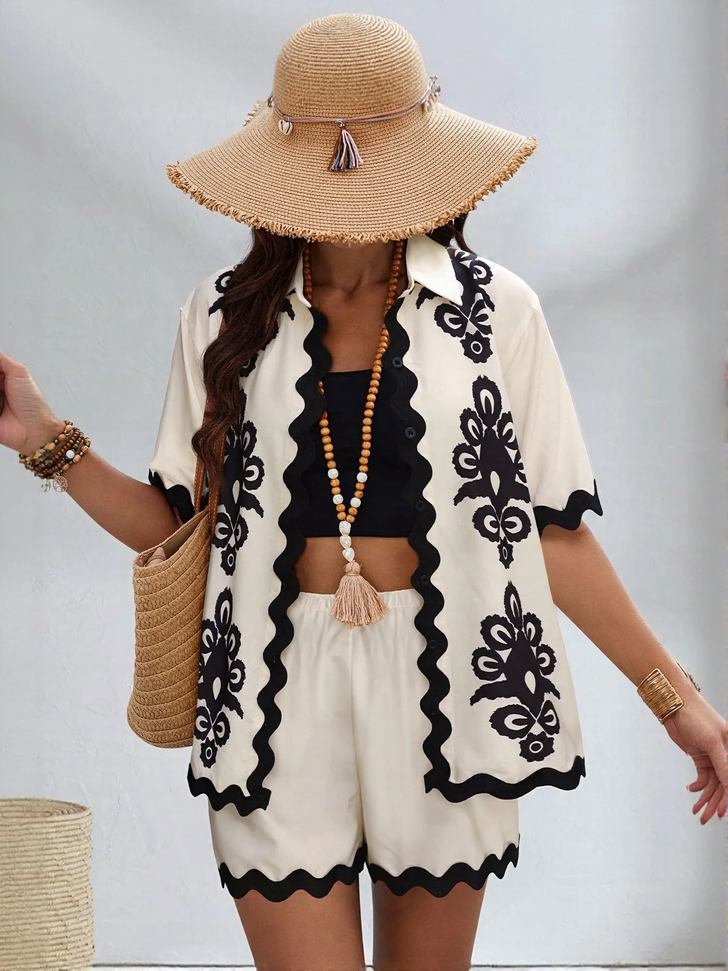 White Ric Rac Lace Highlight Coord Set With Short - Image 3